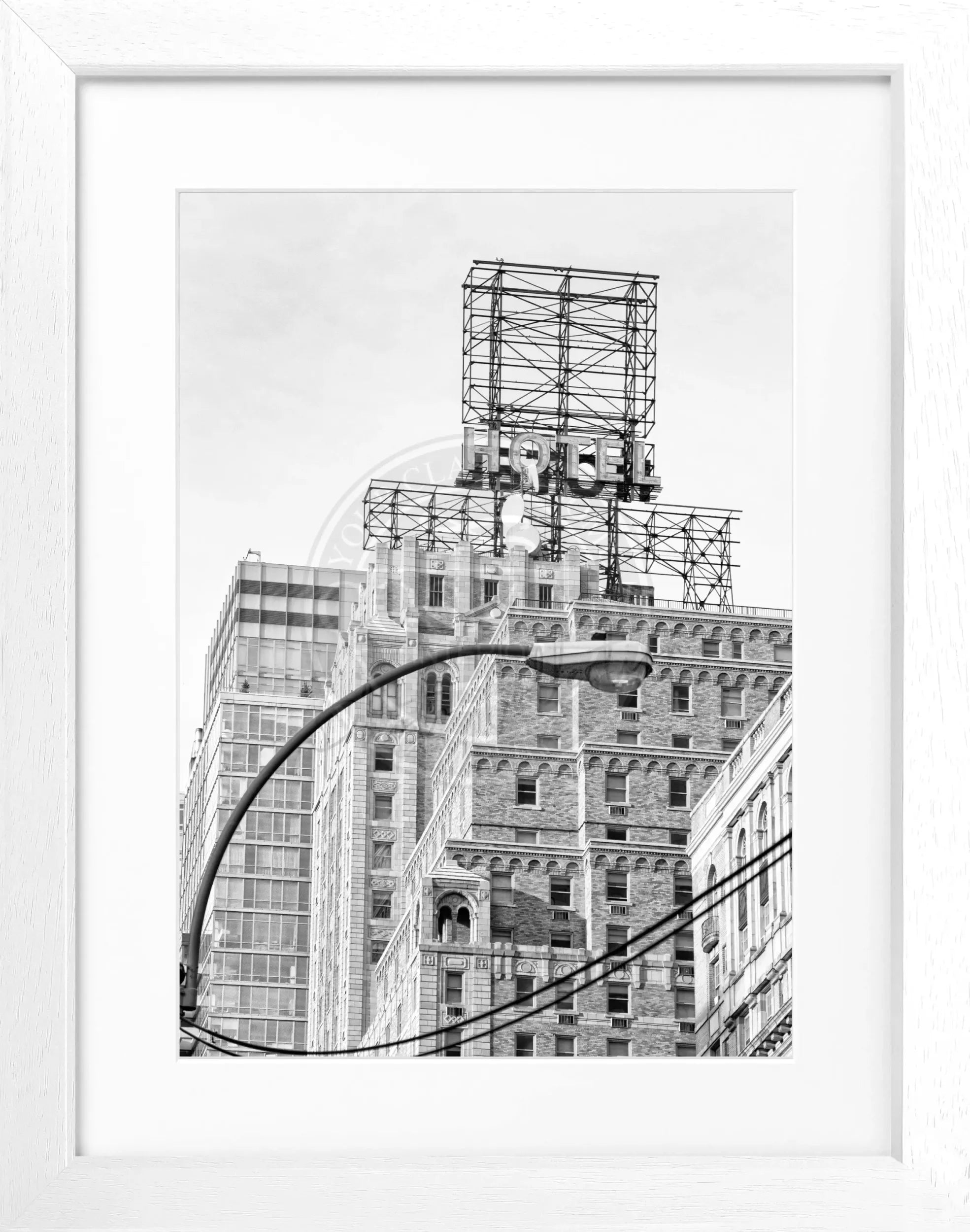 Schwarz-weiß Poster mit Rahmen von New York NY120, 25x31cm, von Cosman-Photocollection, mit städtischem Stadtmotiv.
