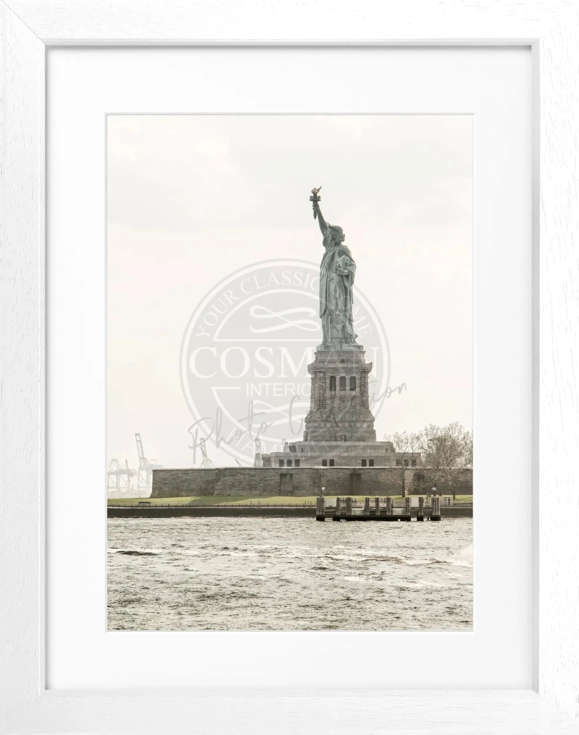 Schwarz-weiß Poster mit Rahmen von New York NY121, 25x31 cm, von Cosman-Photocollection, stimmungsvoller Stadtmotiveindruck