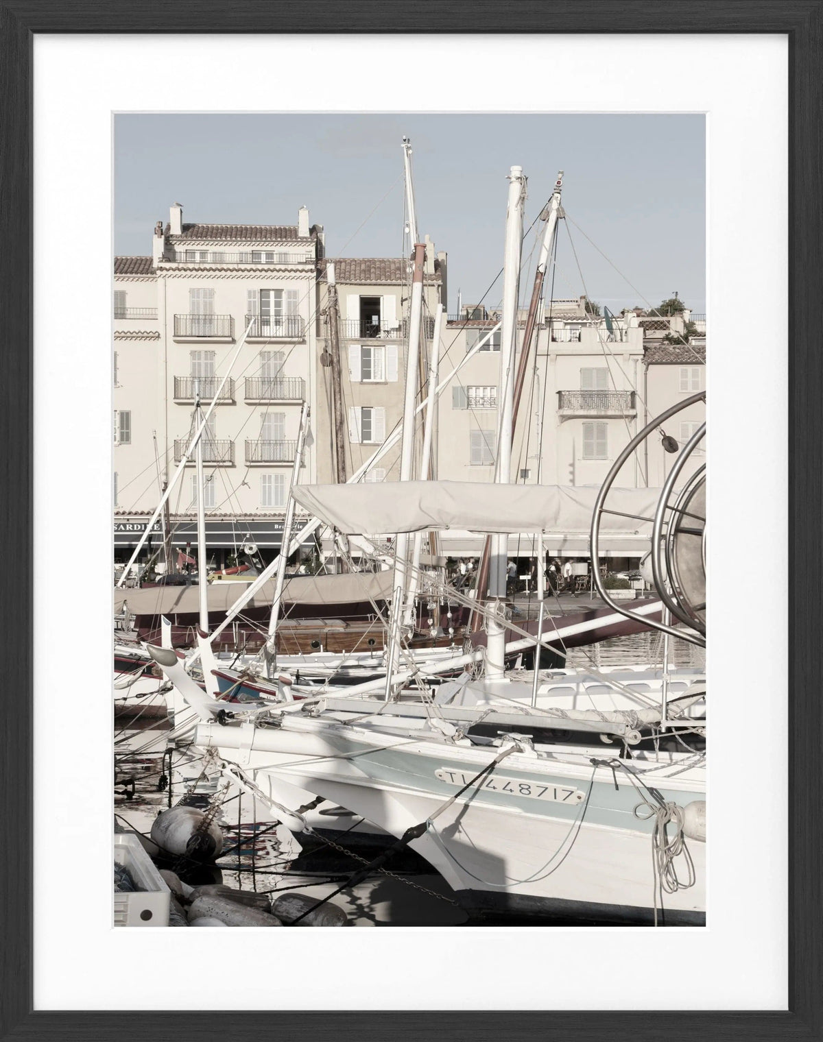 Schwarz-weiß Poster mit Rahmen, Saint Tropez Boot, Cosman-Photocollection, 25x31cm, dekoratives Wandbild