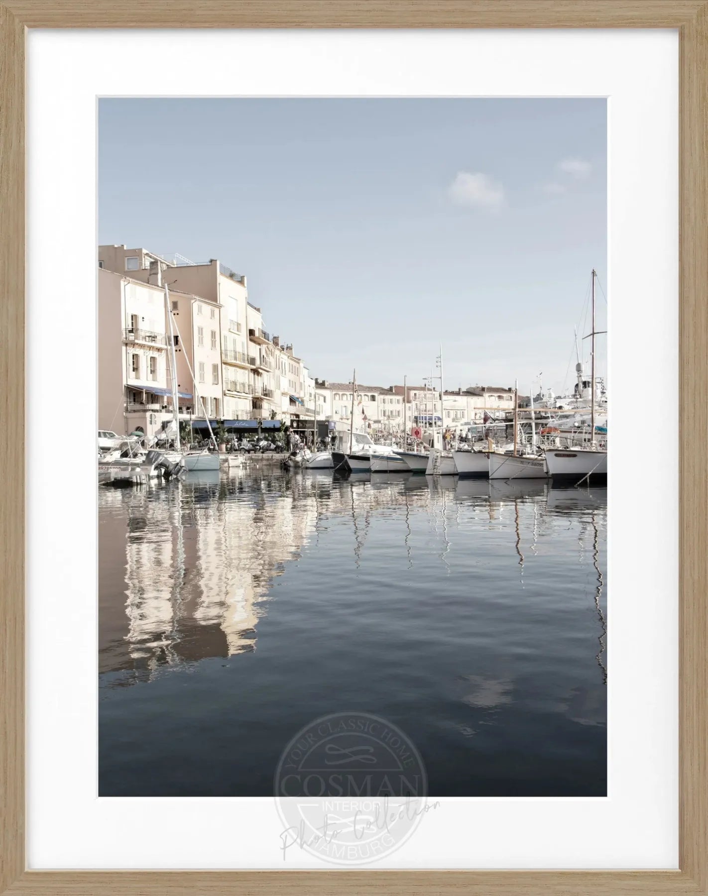 Schwarz-weiß Poster mit Rahmen von Cosman-Photocollection, zeigt den Hafen von Saint Tropez, 25x31 cm, kunstvoller Meeresblick