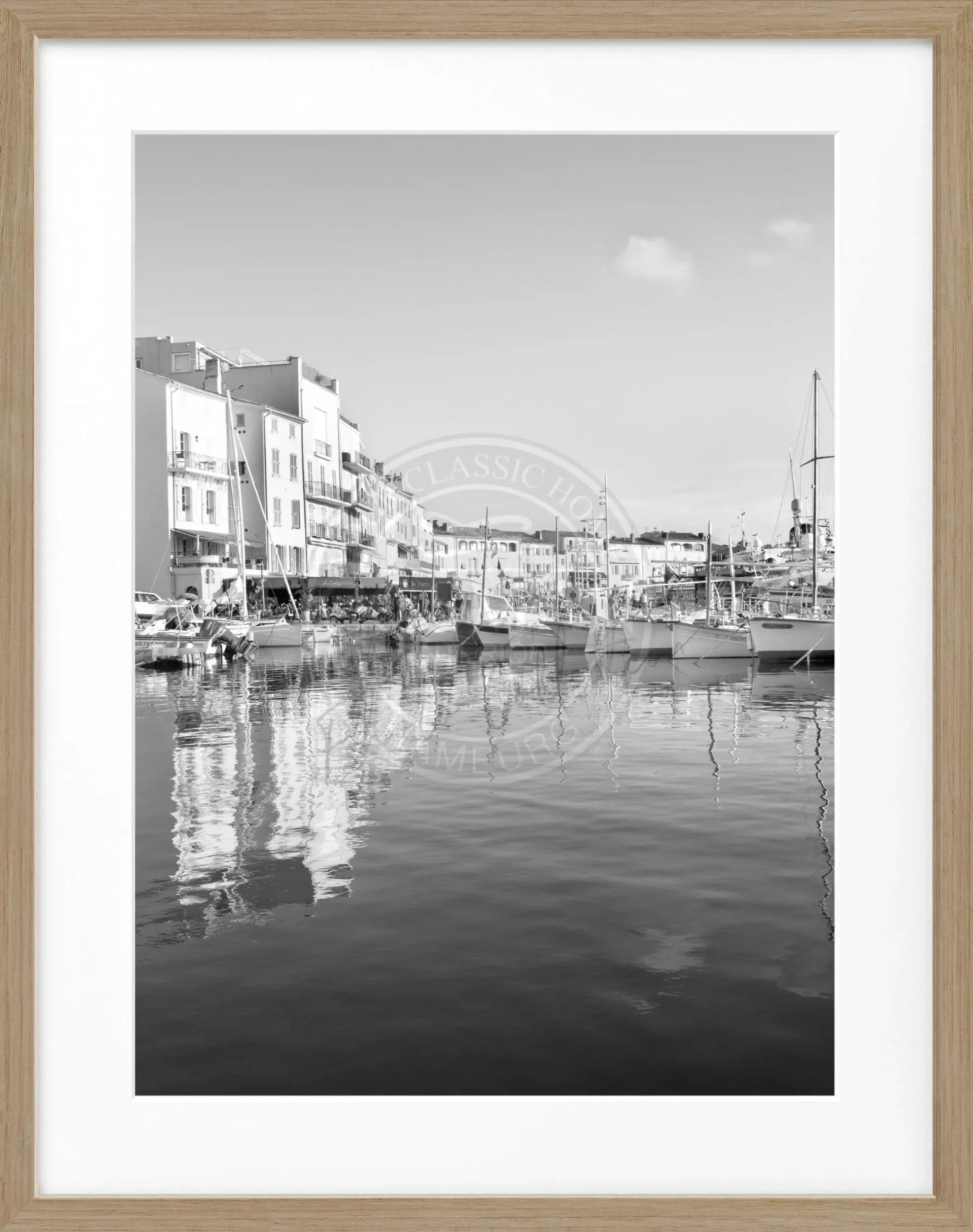 Schwarz-weiß Poster mit Rahmen, Saint Tropez Hafen, von Cosman-Photocollection, 25x31 cm, kunstvoller Meereshafen-Print