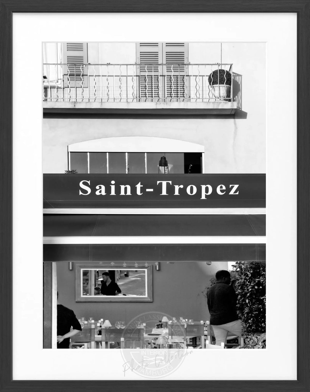 Schwarz-weiß Poster mit Rahmen, Saint Tropez Motiv, von Cosman-Photocollection, 25x31 cm, stilvolle Wanddekoration
