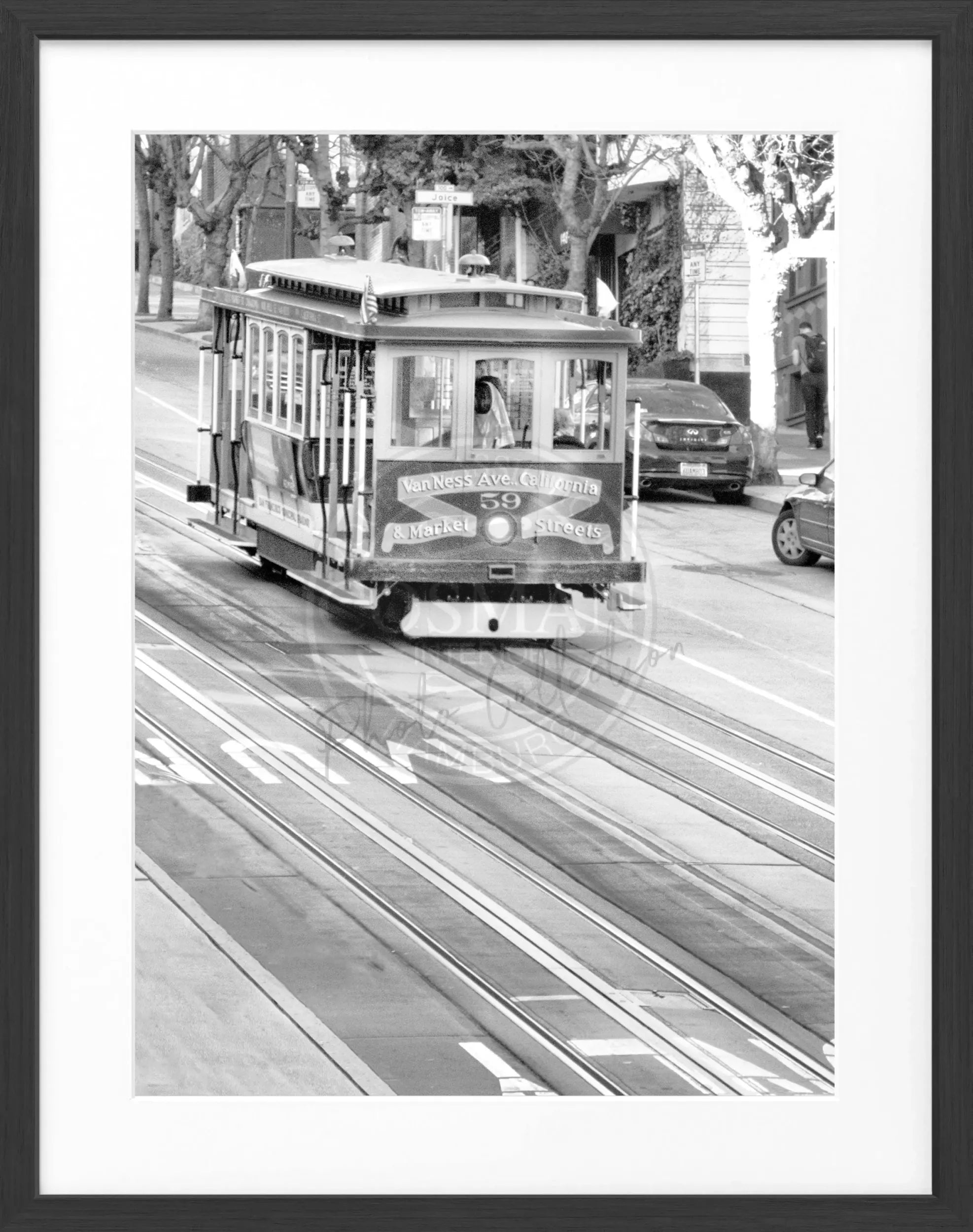 Schwarz-weiß Poster von San Francisco mit Kabelstraßenbahn, im schwarzen Rahmen, Maße 25x31 cm, von Cosman-Photocollection.