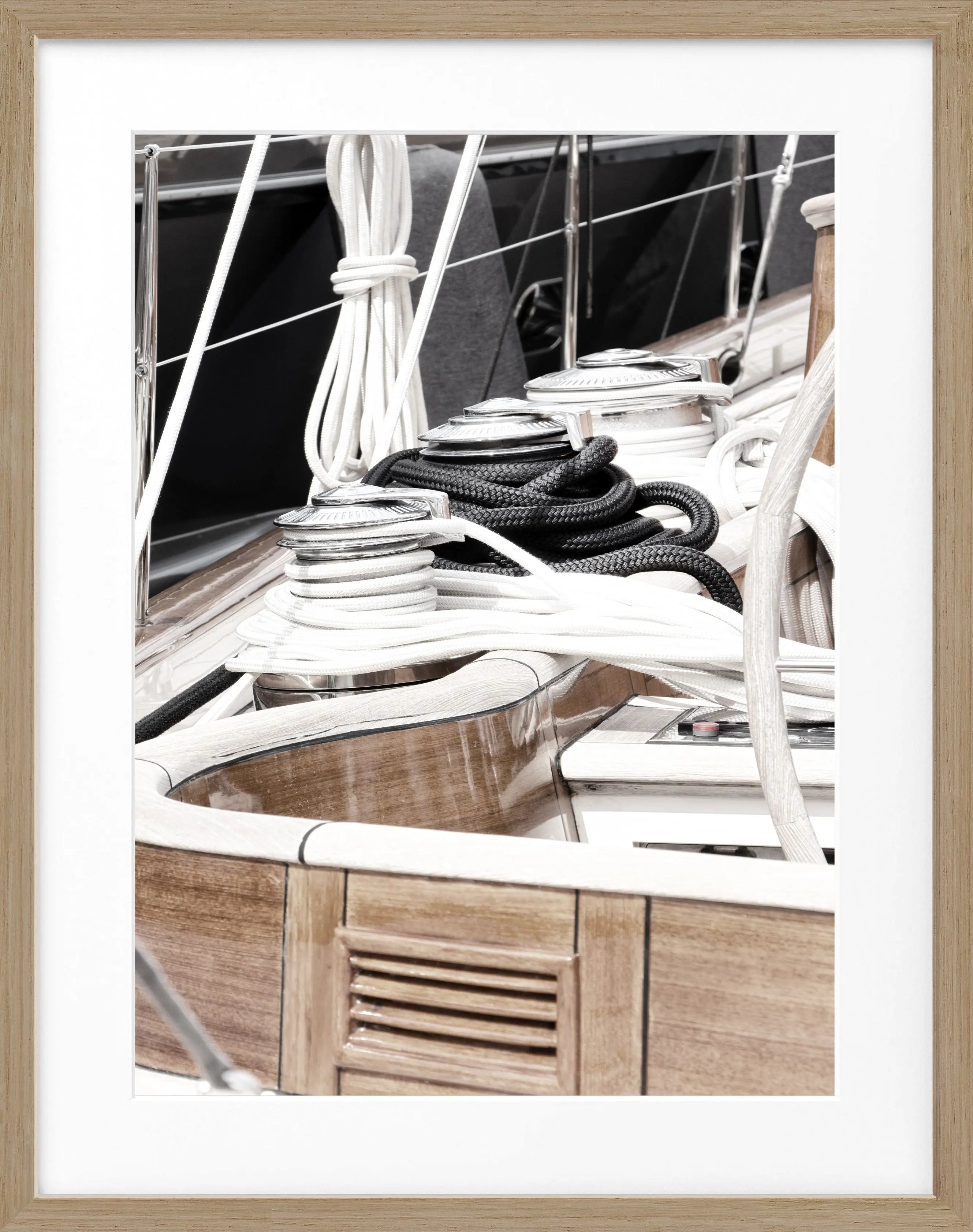 Schwarz-weiß Poster mit Rahmen, Segelboot in Saint Tropez, von Cosman-Photocollection, 25x31 cm, stilvolle maritime Wanddekoration