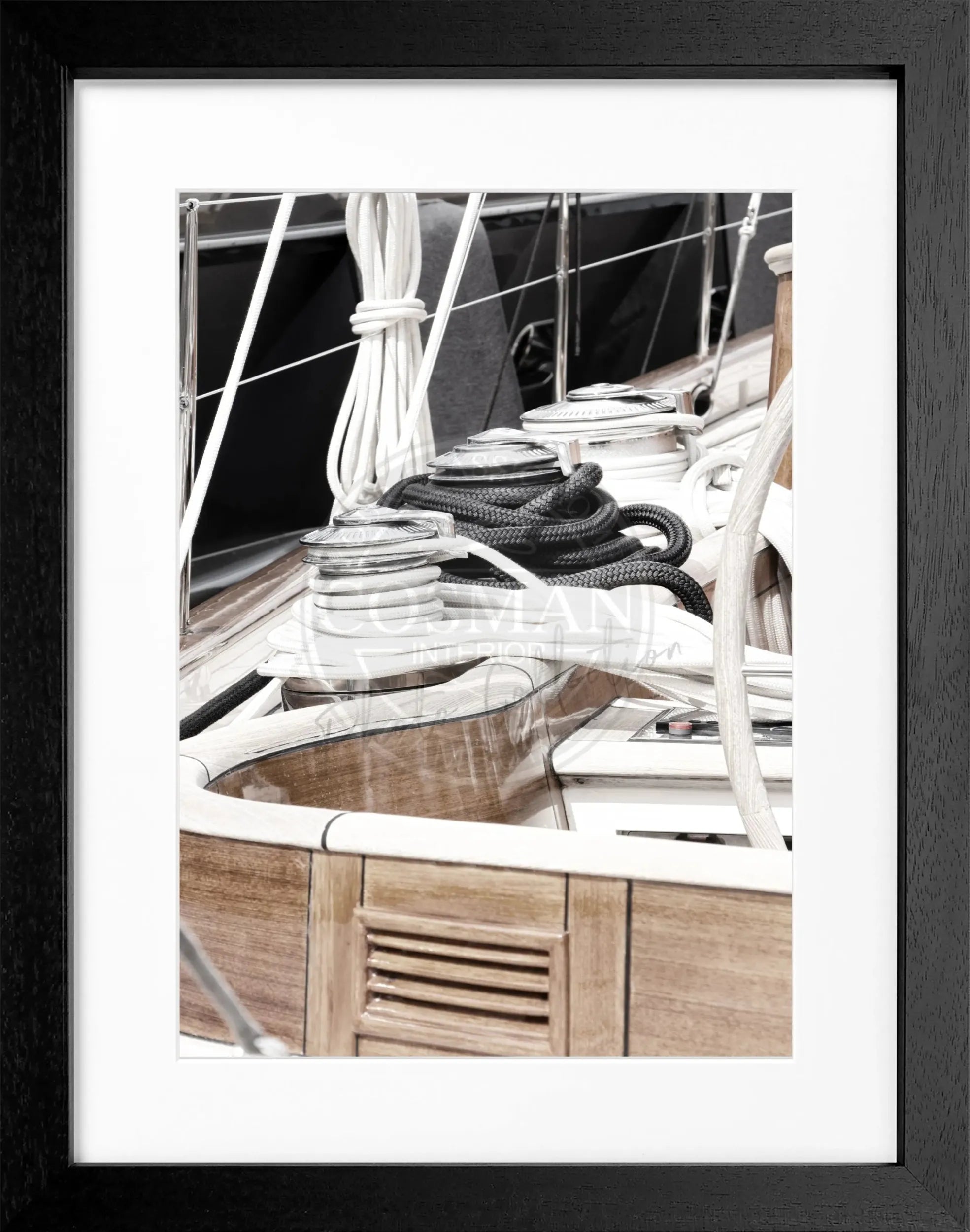 Schwarz-weiß Poster mit Rahmen, Segelboot in Saint Tropez, von Cosman-Photocollection, 25x31cm, maritime Dekoration