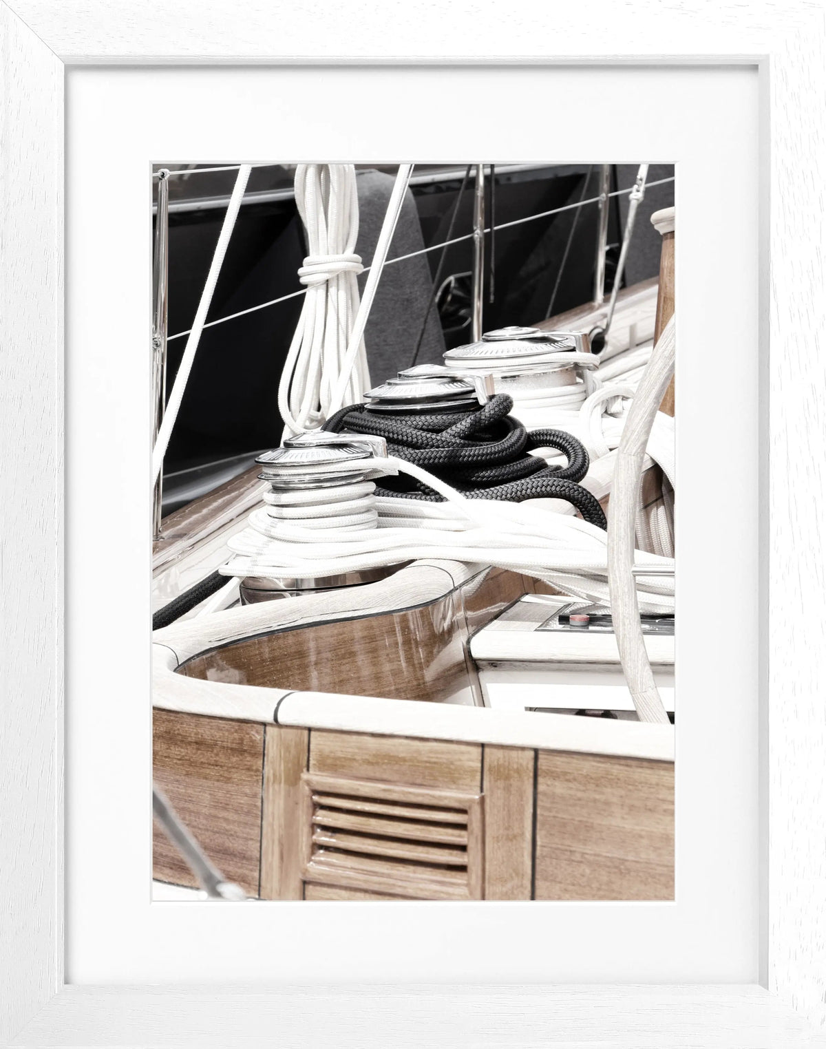 Schwarz-weiß Poster mit Rahmen, Segelboot in Saint Tropez, von Cosman-Photocollection, Maße 25x31 cm, stilvolle Wanddekoration