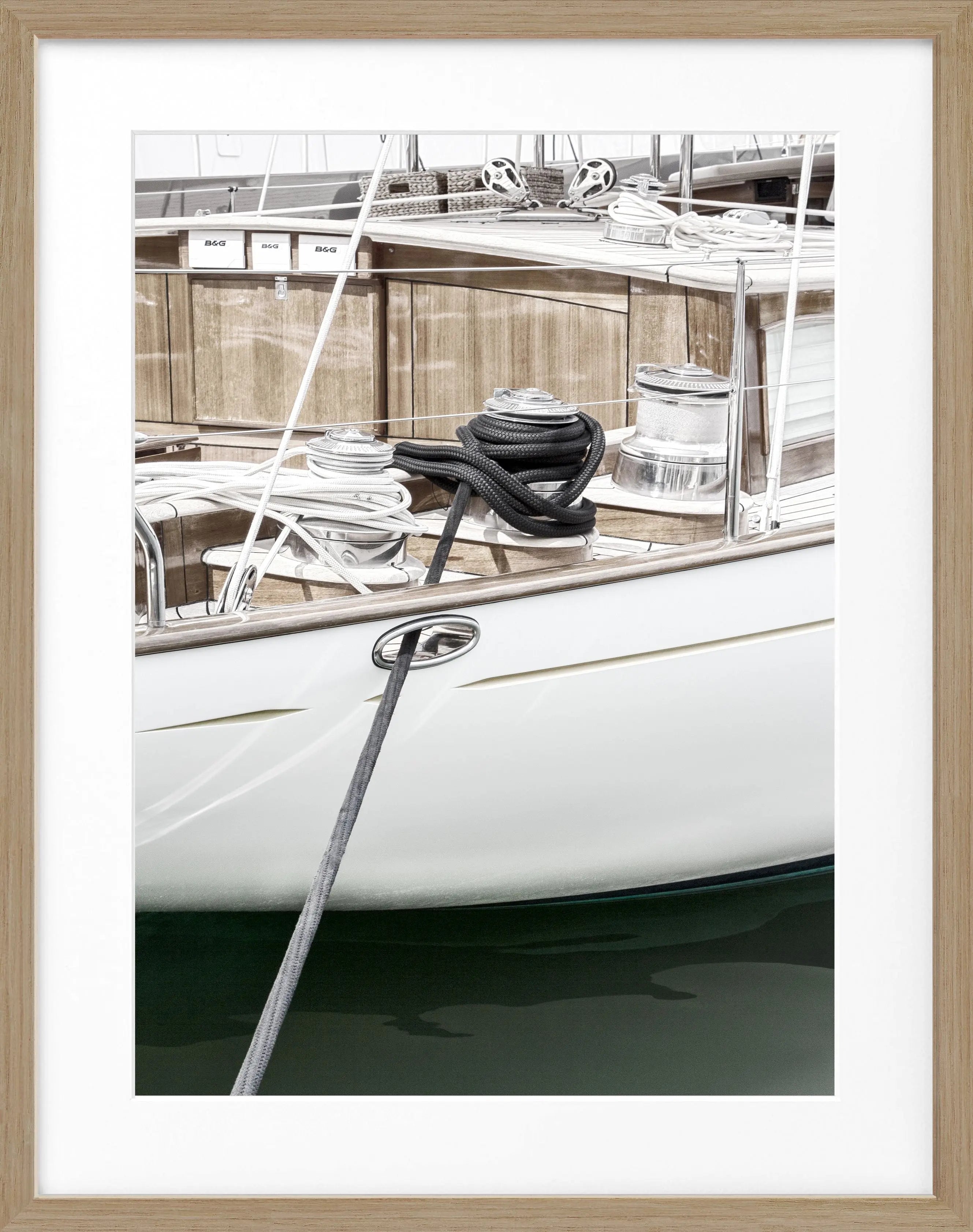 Schwarz-weiß Poster mit Rahmen, Segelboot in Saint Tropez, von Cosman-Photocollection, 25x31cm, maritimes Motiv