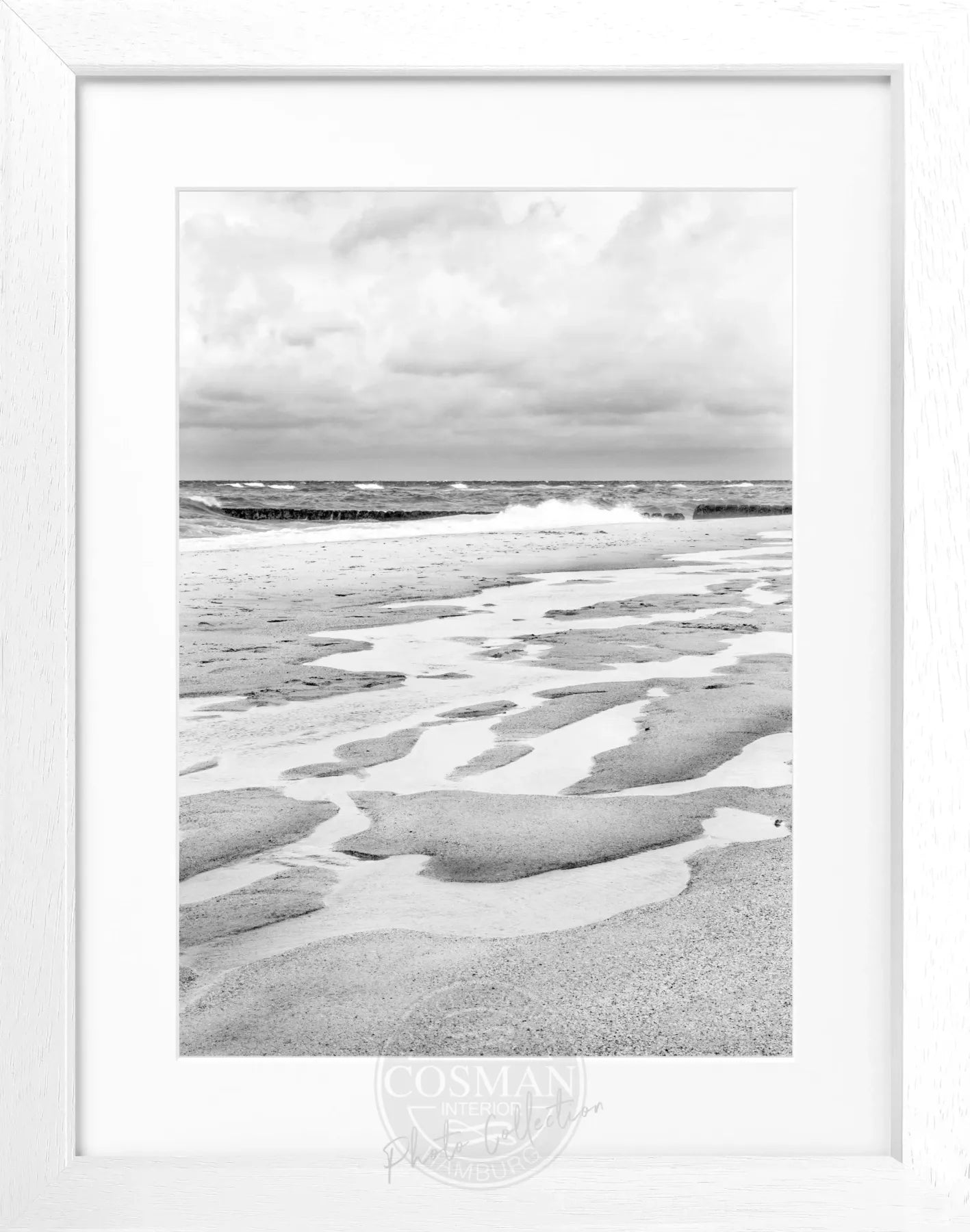 Schwarz-weiß Poster mit Rahmen ’Strand’ Sylt von Cosman-Photocollection, 25x31 cm, Strandmotiv.
