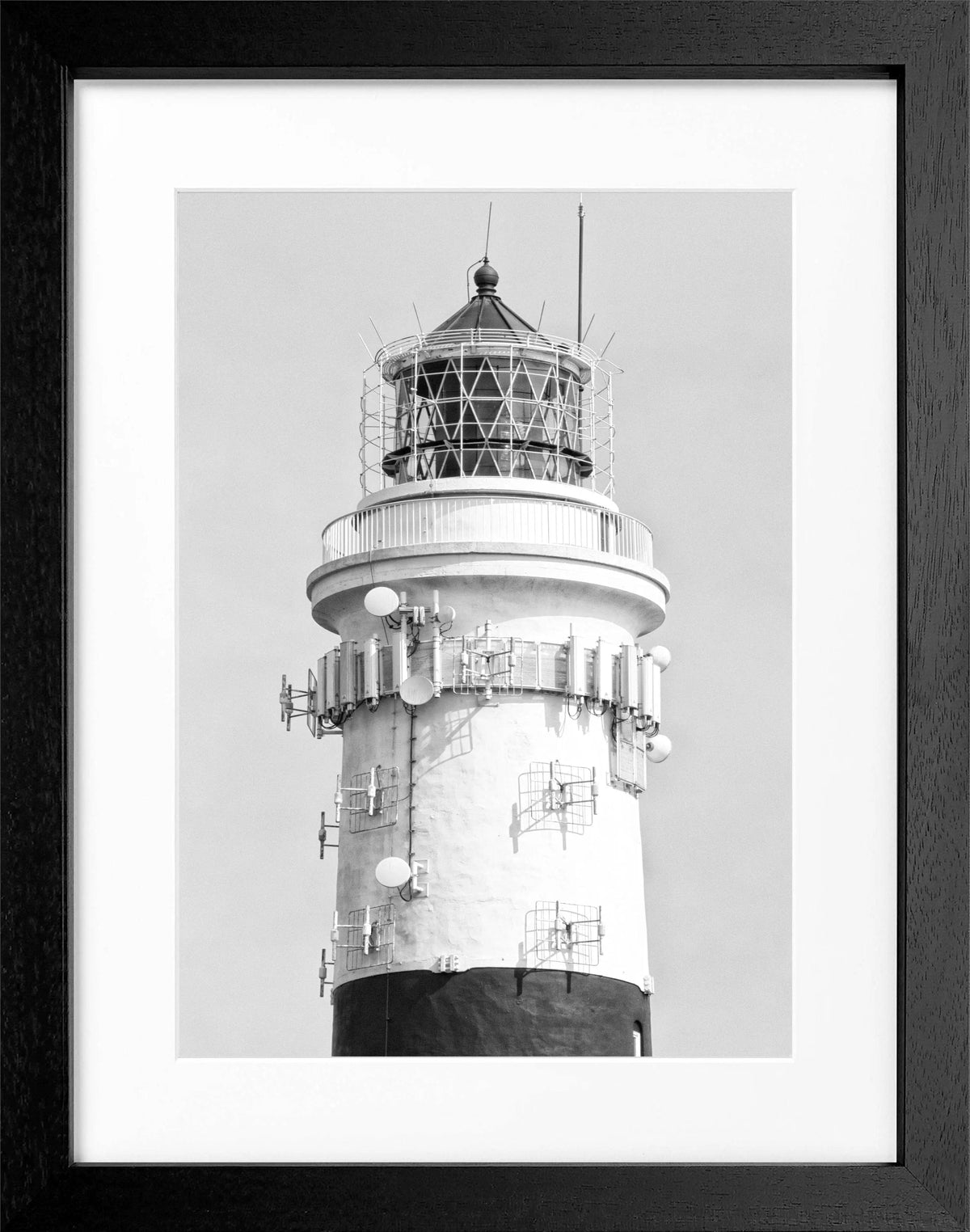 Schwarz-weiß Poster mit Rahmen von einem Leuchtturm auf Sylt, Kampen, von Cosman-Photocollection, 25x31 cm