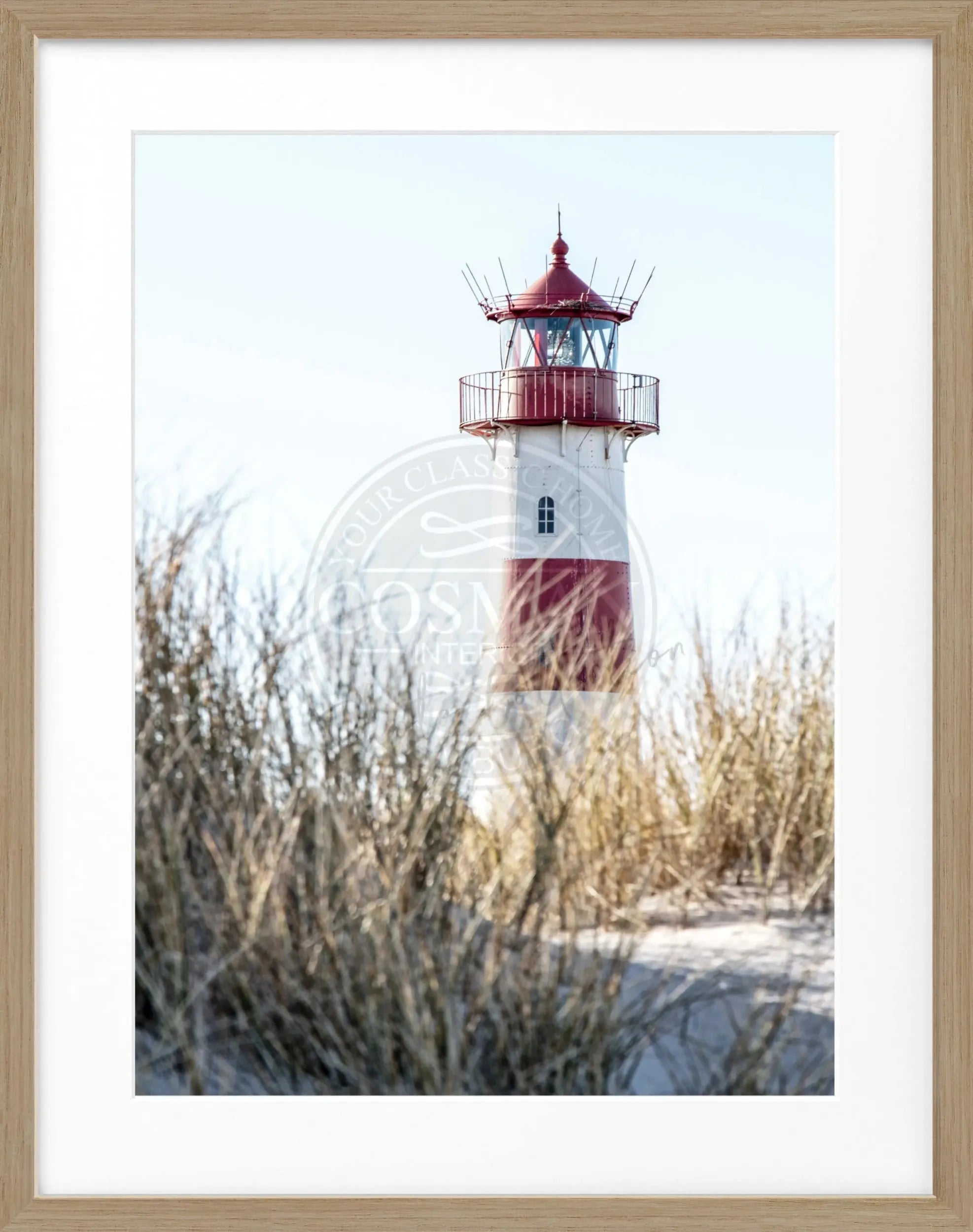 Schwarz-weiß Poster mit Rahmen von Cosman-Photocollection, zeigt den Leuchtturm 'List' auf Sylt, Maße 25x31 cm.