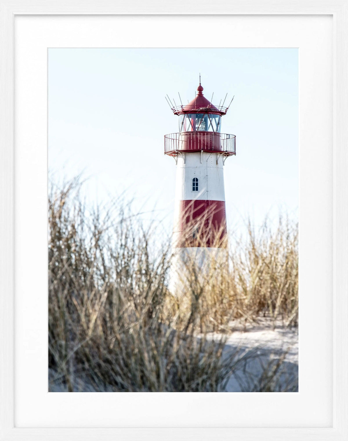 Schwarz-weiß Poster mit Rahmen, Sylt Leuchtturm 'List', von Cosman-Photocollection, 25x31cm, Wanddekoration mit Leuchtturm-Motiv