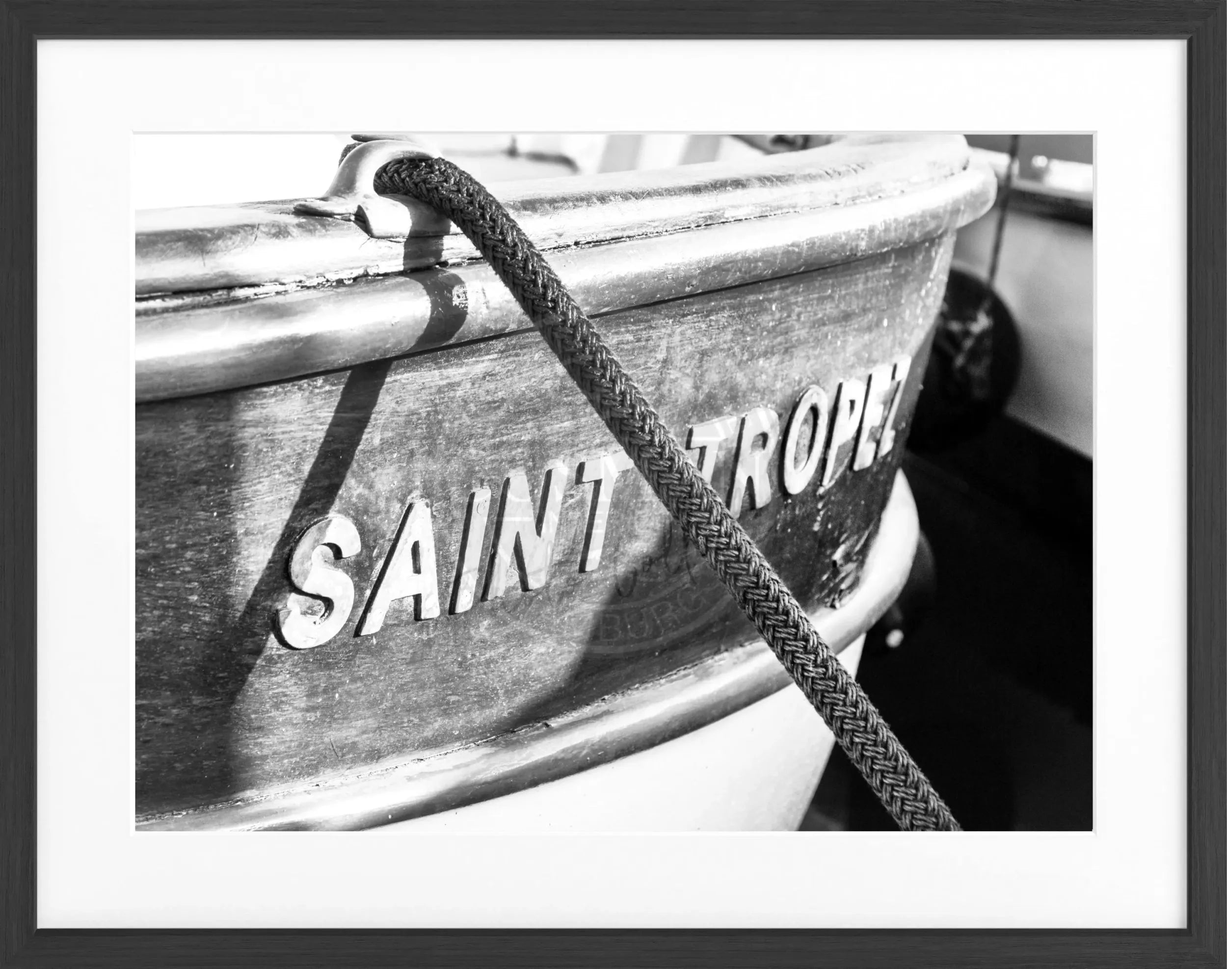 Schwarz-weiß Poster mit Rahmen 'Boot' von Cosman-Photocollection, Motiv in Saint Tropez, 31x25cm, stilvolles Meeresbild