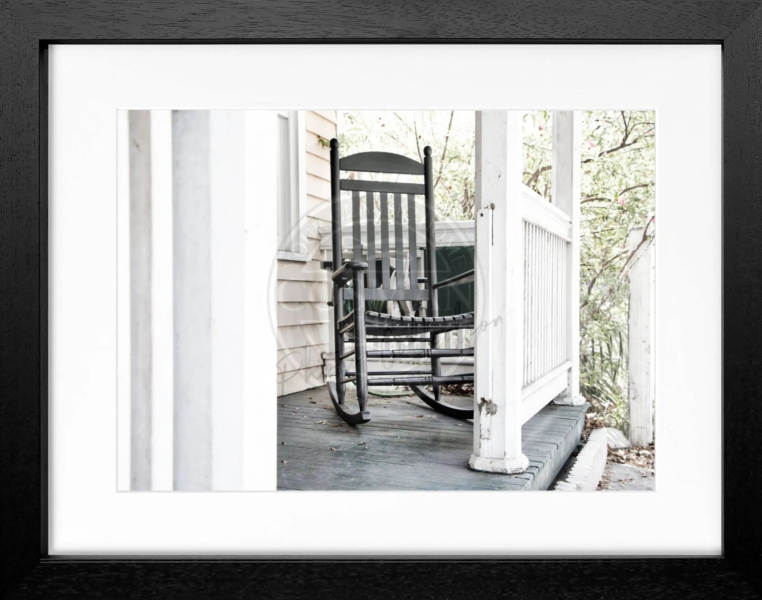 Schwarz-weiß Poster mit Rahmen, Florida Key West Deckchair Motiv, von Cosman-Photocollection, 31x25 cm