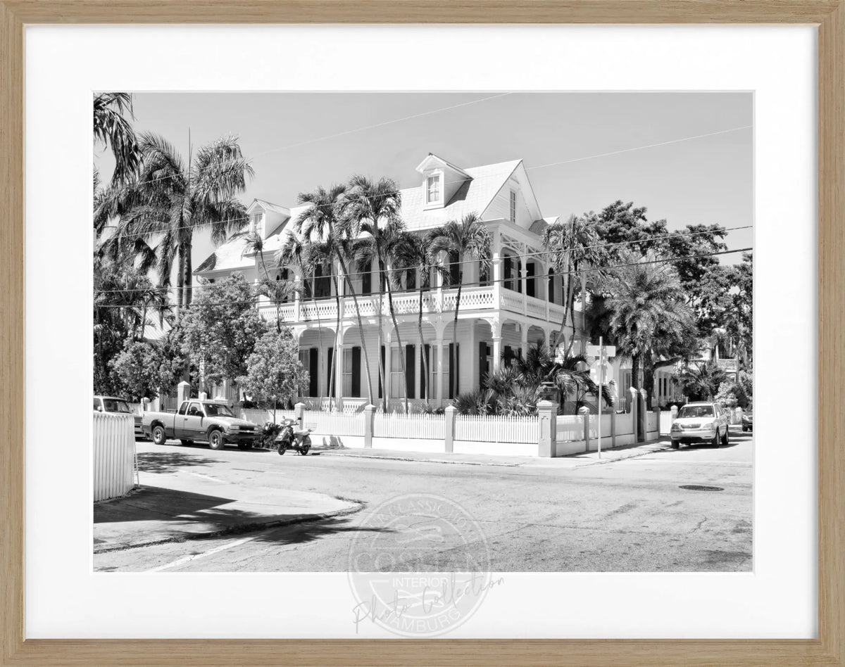 Schwarz-weiß Poster mit Rahmen von Florida Key West, 31x25 cm, von Cosman-Photocollection, zeigt eine Meereslandschaft.