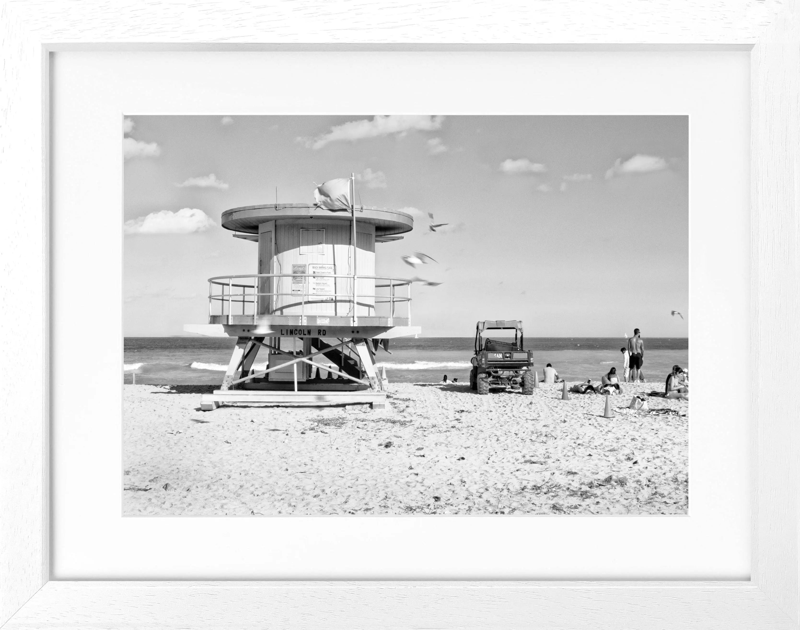 Schwarz-weiß Poster mit Rahmen, Florida Miami Beach, 31x25 cm, von Cosman-Photocollection, Wanddekoration mit Strandmotiven
