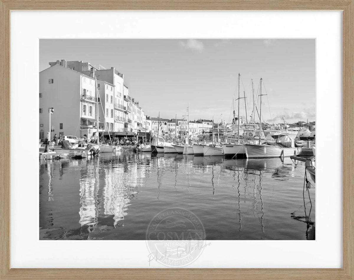 Schwarz-weiß Poster mit Rahmen, Hafenmotiv Saint Tropez, von Cosman-Photocollection, 31x25 cm, Wanddekoration