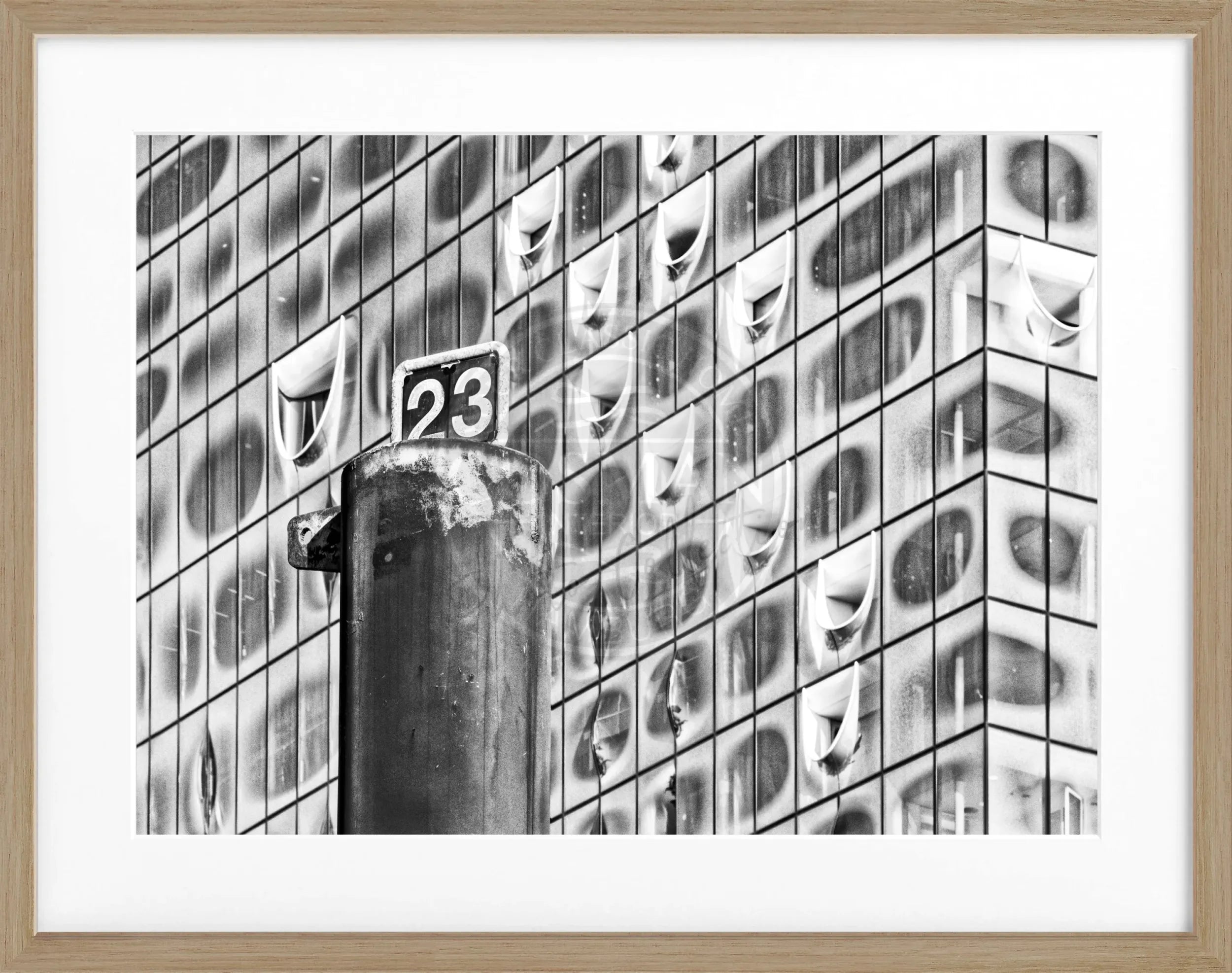 Schwarz-weiß Poster mit Rahmen von Cosman-Photocollection, Hamburg Elphi Motiv, 31x25cm, Wanddekoration