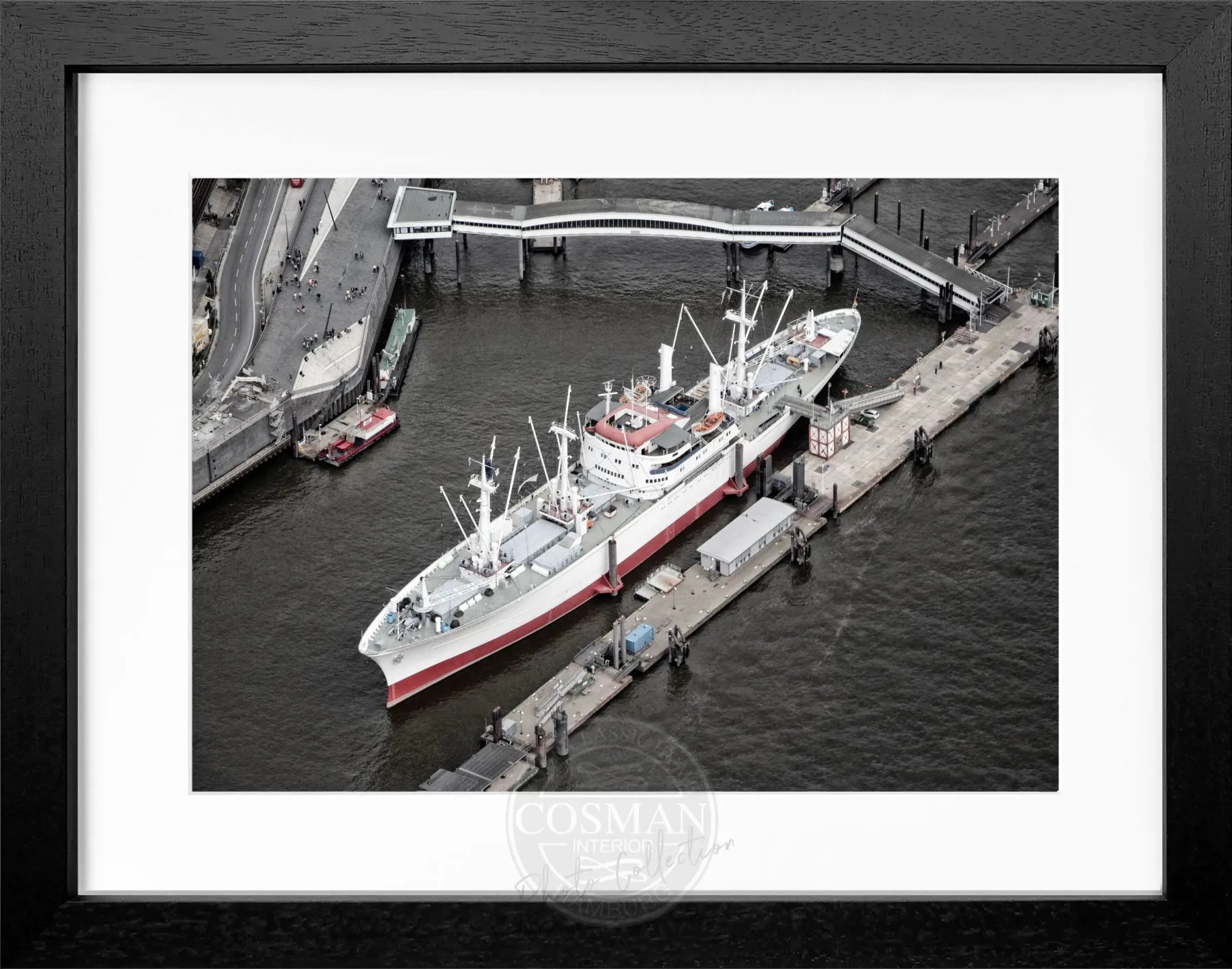 Schwarz-weiß Poster mit Rahmen, Hamburg Hafen, Cap San Diego, Cosman-Photocollection, 31x25cm, maritimes Hafenmotiv