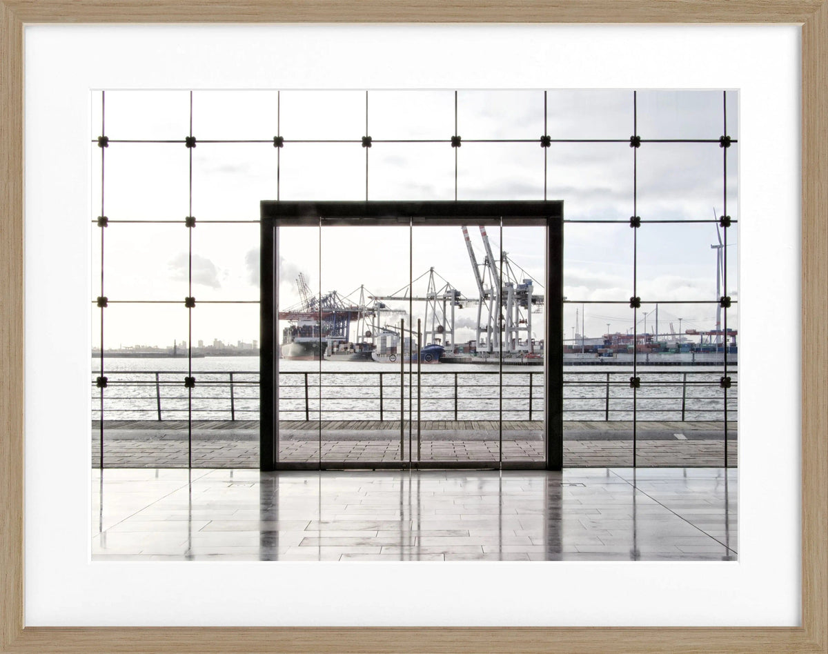 Schwarz-weiß Poster mit Rahmen von Hamburg Hafen, Hamburg, von Cosman-Photocollection, 31x25 cm, maritimes Motiv