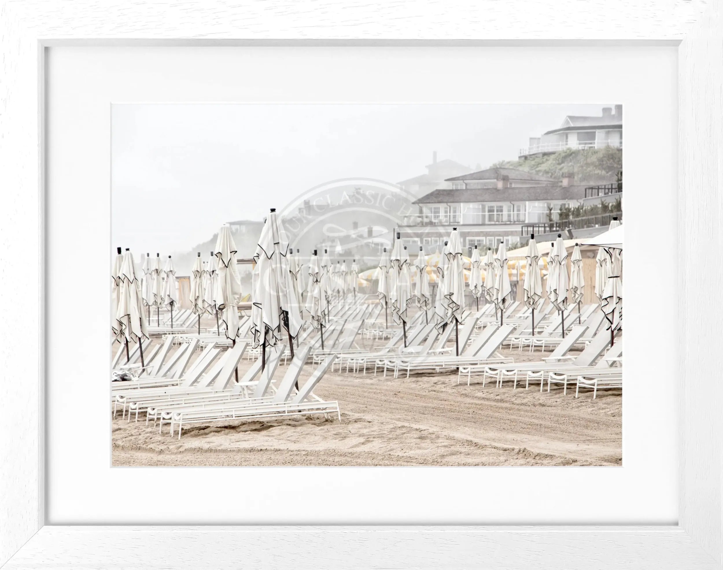 Schwarz-weiß Poster mit Rahmen, Hamptons Long Island ’Beach’, von Cosman-Photocollection, 31x25 cm, Meer- und Strandmotiv