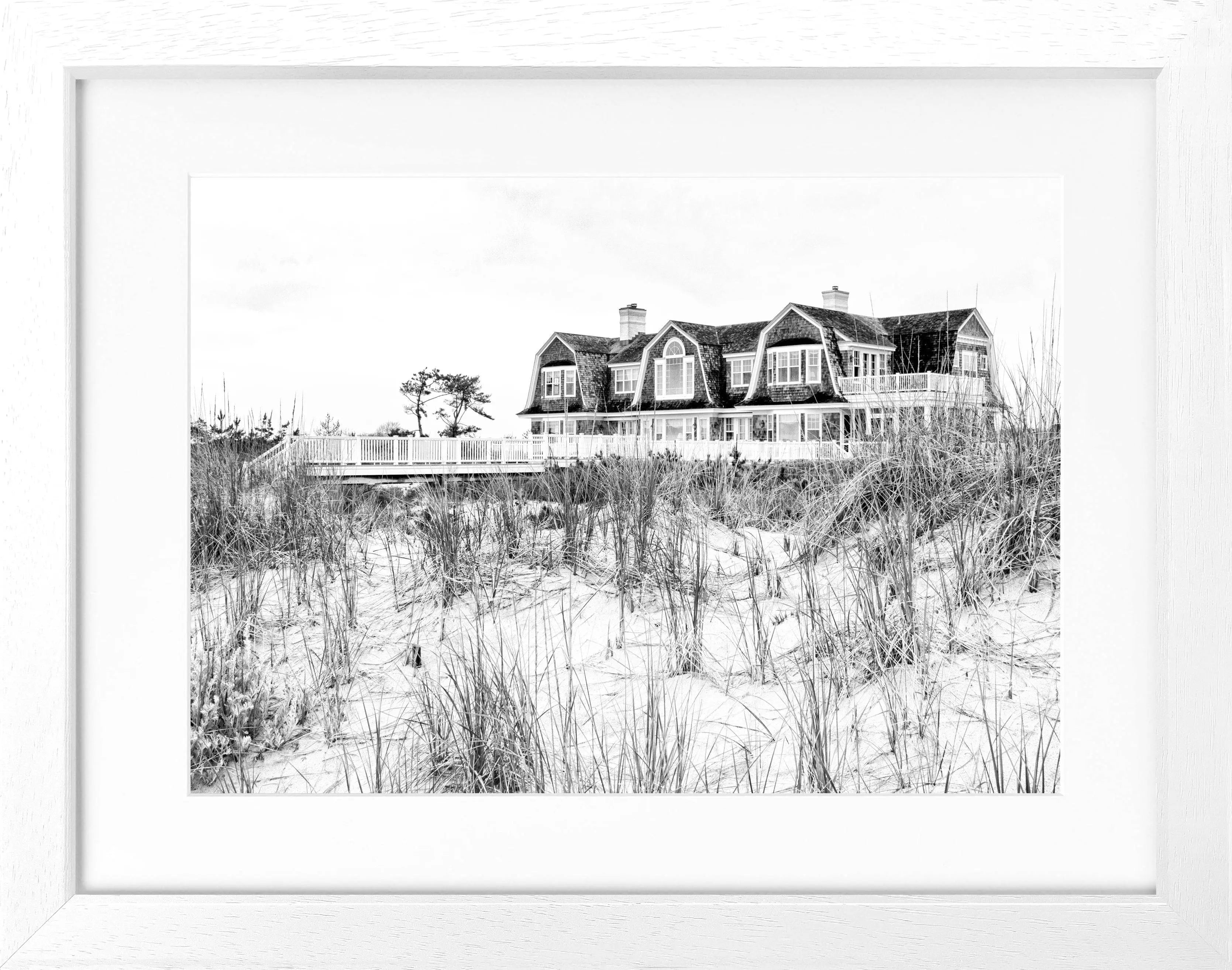 Schwarz-weiß Poster mit Rahmen, Hamptons Long Island ’Beach House’ von Cosman-Photocollection, 31x25cm, dekoratives Wandbild