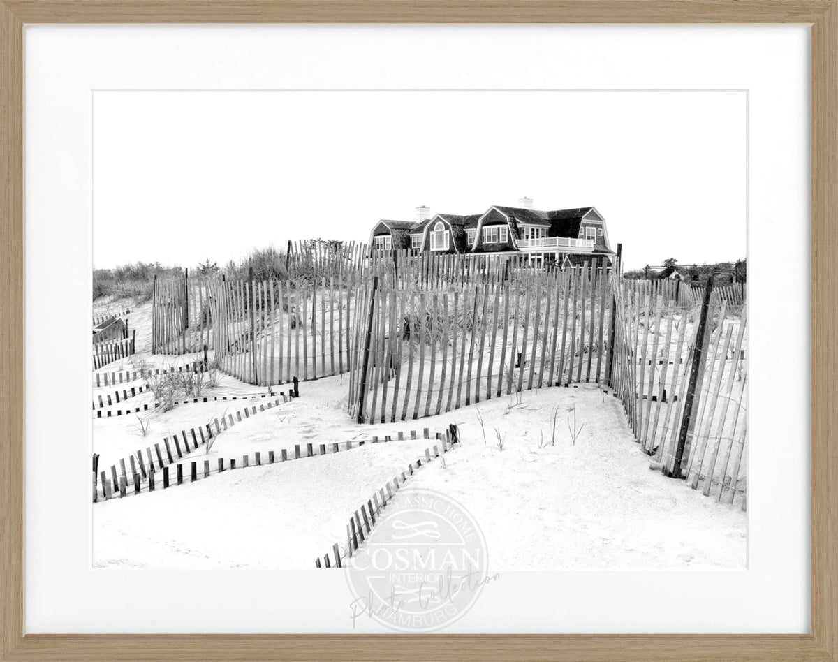 Schwarz-weiß Poster mit Rahmen, Hamptons Long Island ’Beach House’ von Cosman-Photocollection, 31x25cm, dekoratives Wandbild