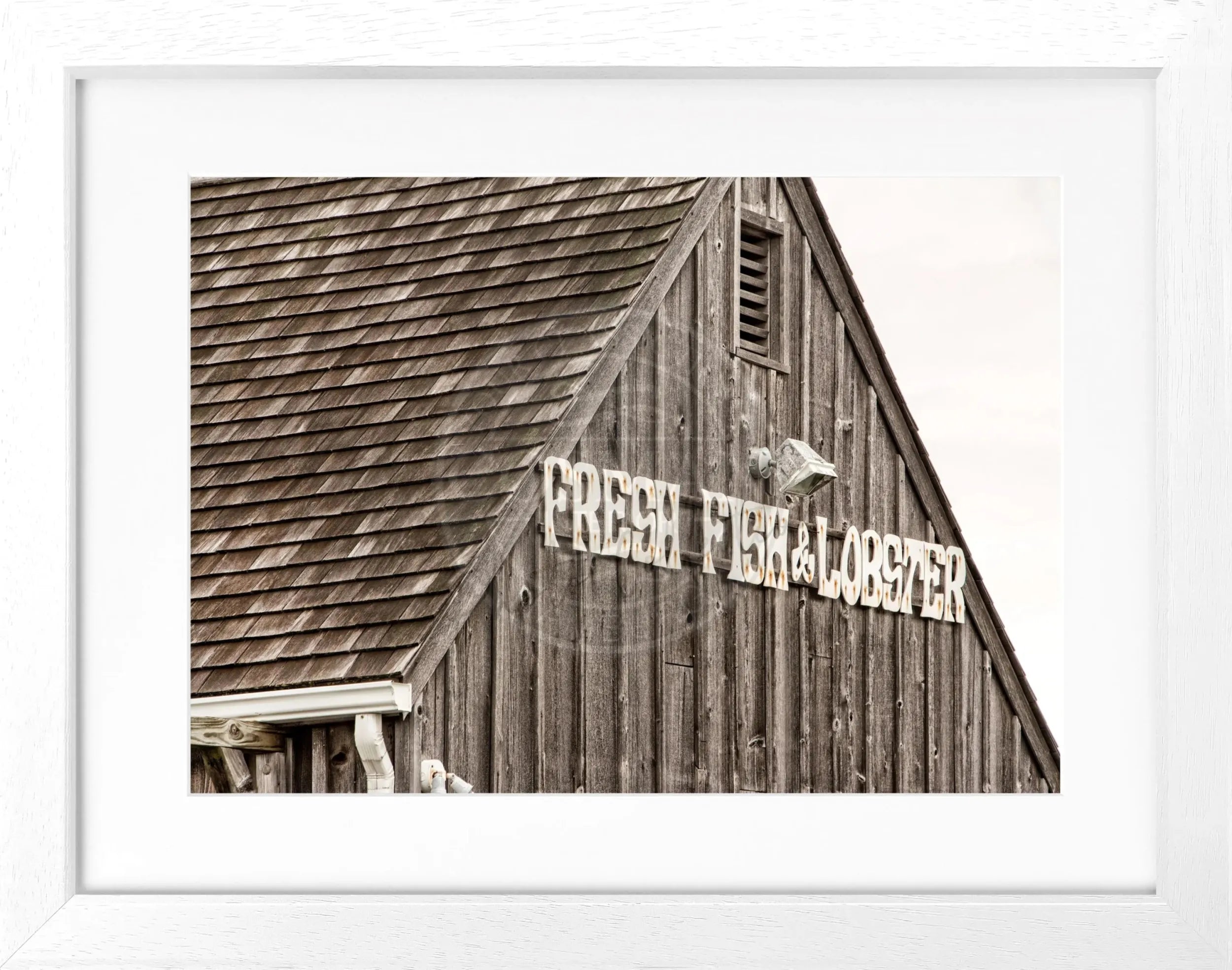 Schwarz-weiß Poster mit Rahmen, Hamptons Long Island ’Fresh Fish’ von Cosman-Photocollection, 31x25 cm, Meeresmotiv