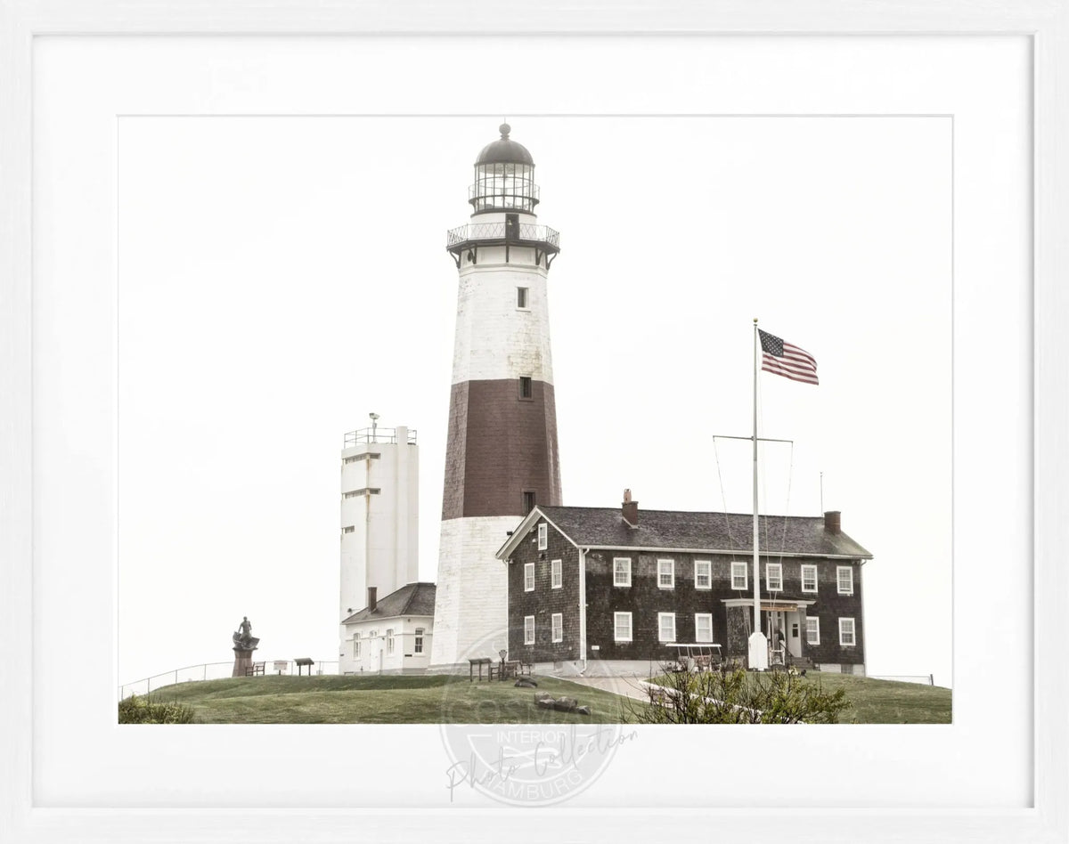 Schwarz-weiß Poster mit Rahmen von Cosman-Photocollection, Montauk Leuchtturm Motiv, 31x25cm, für Hamptons Einrichtung