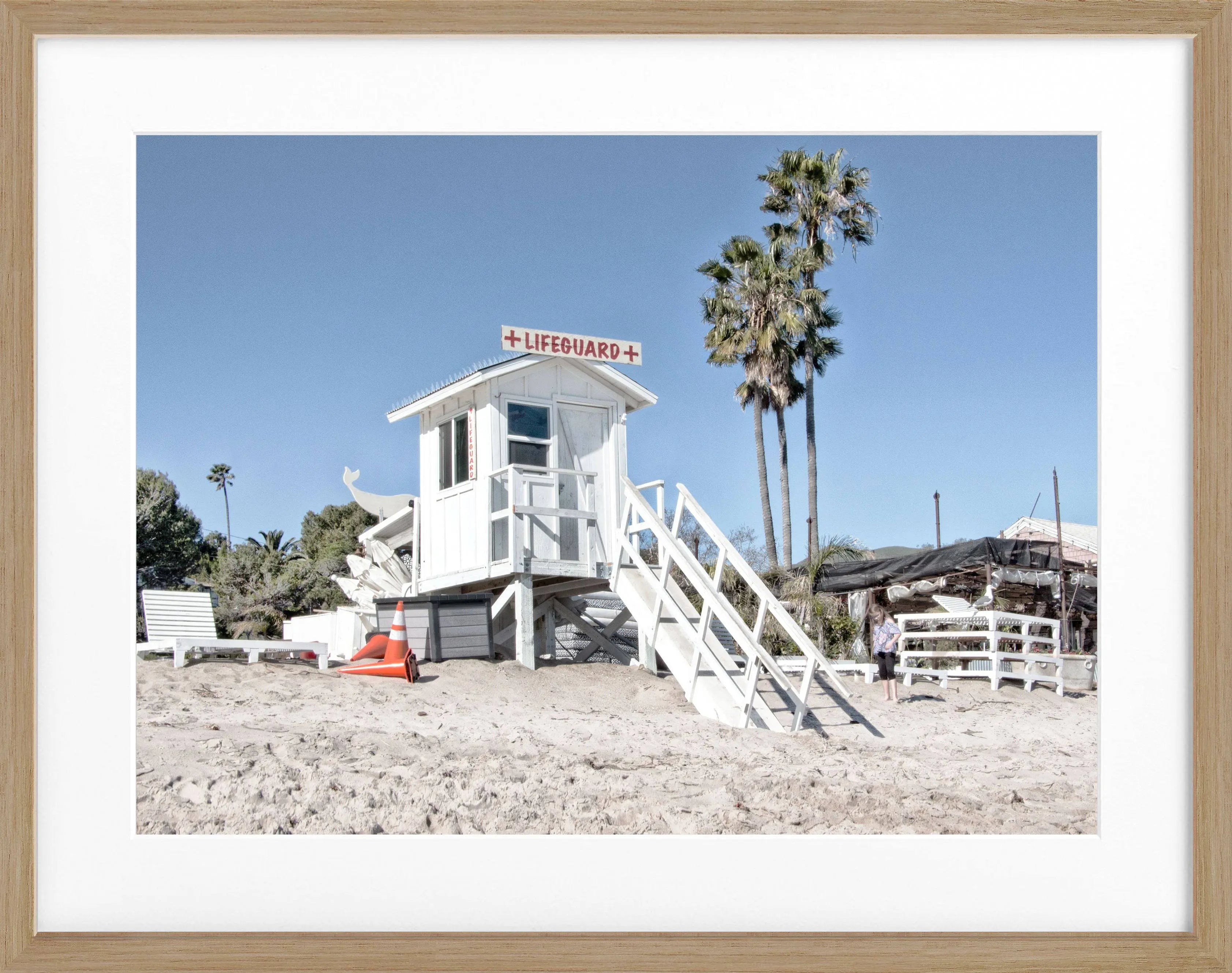 Schwarz-weiß Poster mit Rahmen, Kalifornien Malibu Beach Lifeguard, von Cosman-Photocollection, 31x25cm, Wanddekoration