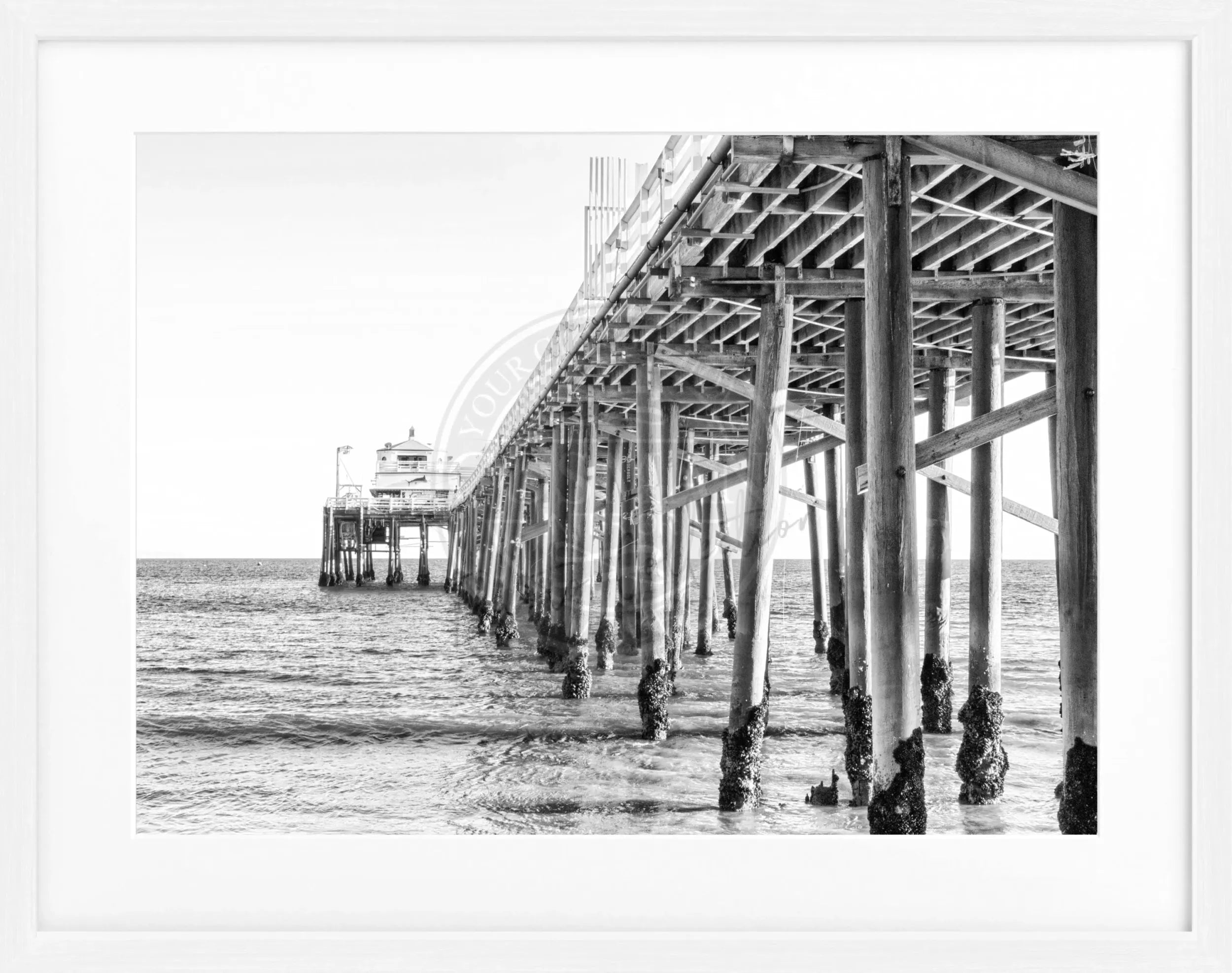 Schwarz-weiß Poster mit Rahmen, Kalifornien Malibu Beach Pier, Cosman-Photocollection, 31x25cm, Strandmotiv