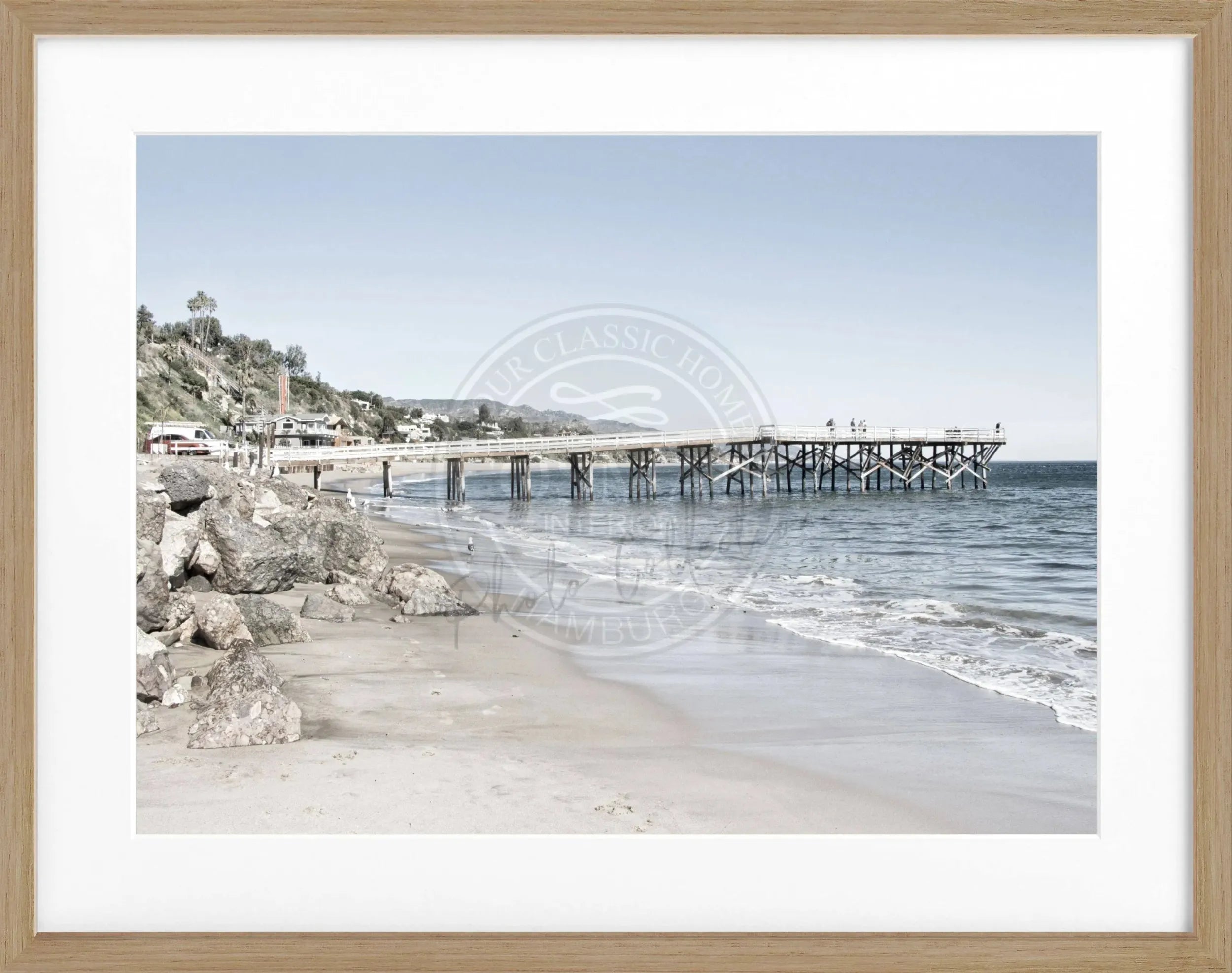 Schwarz-weißes Poster mit Rahmen, Kalifornien Malibu Pier Motiv, hochwertig, 31x25cm, von Cosman-Photocollection