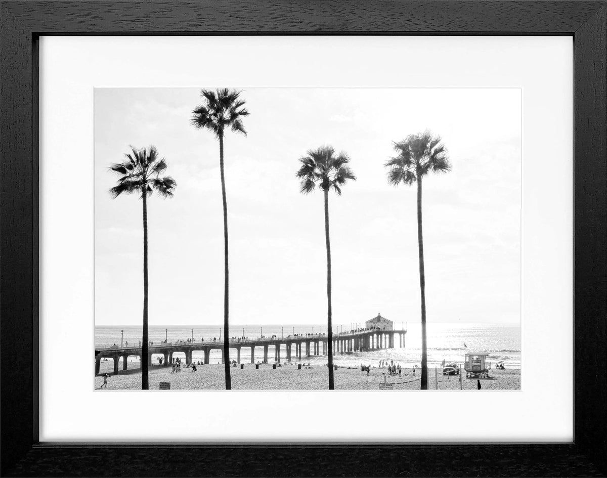 Schwarz-weiß Poster mit Rahmen, Kalifornien Manhattan Beach, von Cosman-Photocollection, 31x25 cm, Wanddekoration