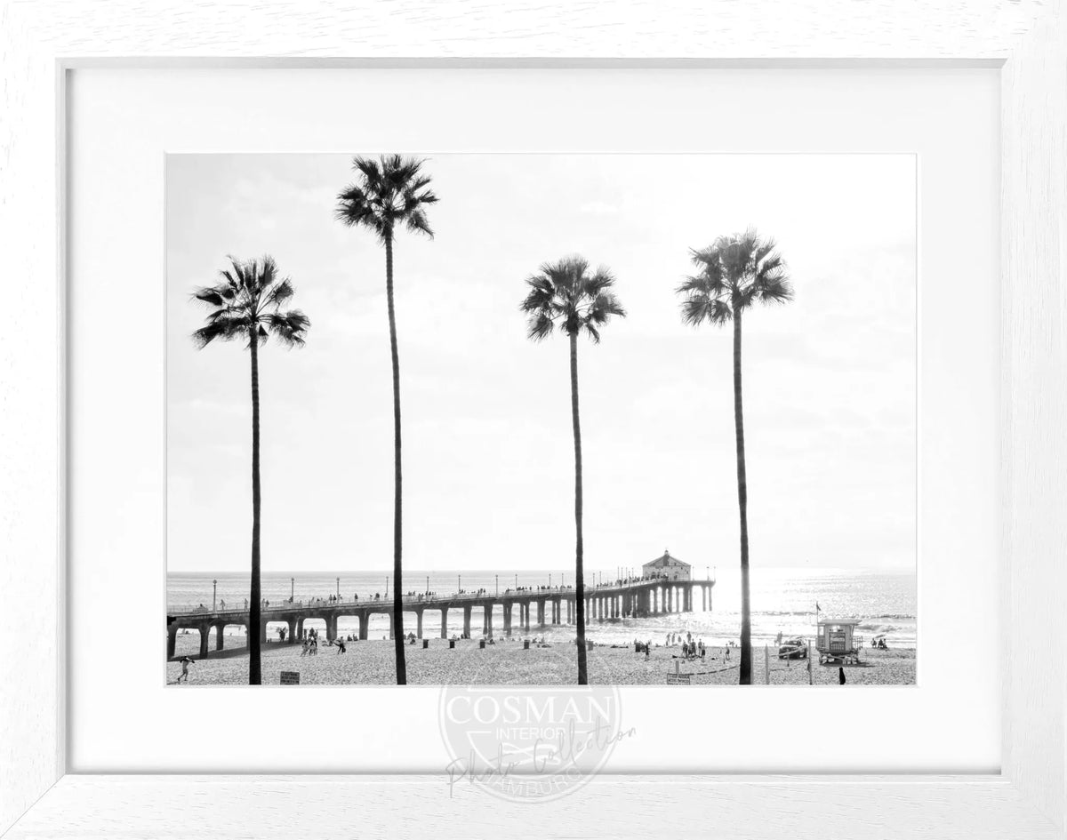 Schwarz-weiß Poster mit Rahmen von Cosman-Photocollection, Kalifornien Manhattan Beach, 31x25cm, Fotografie mit Strandmotiv