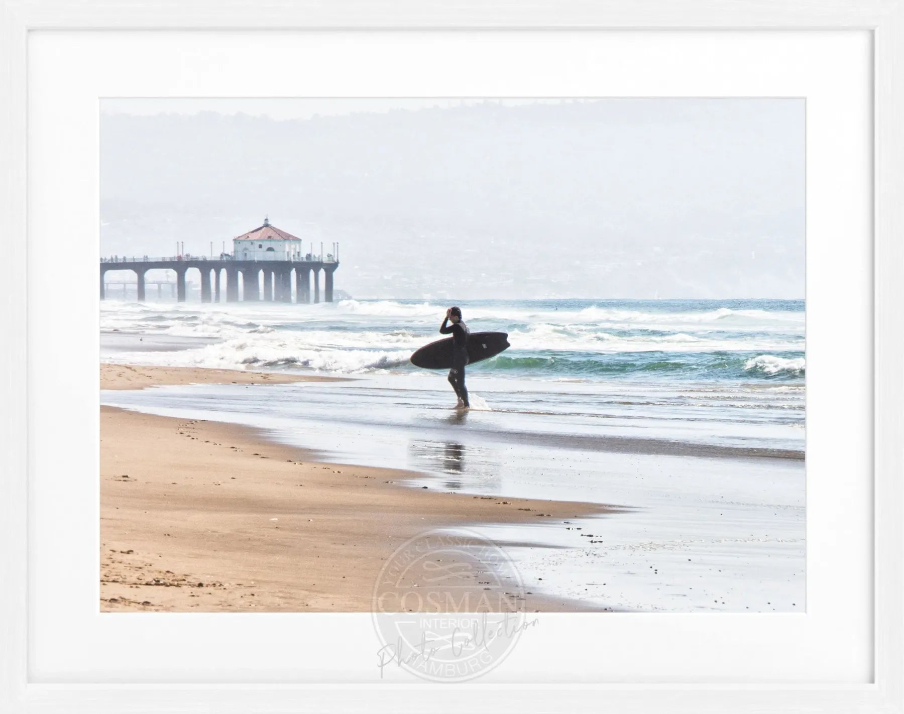 Schwarz-weiß Poster mit Rahmen, Kalifornien Manhattan Beach Surfer, Cosman-Photocollection, 31x25cm, Wanddekoration