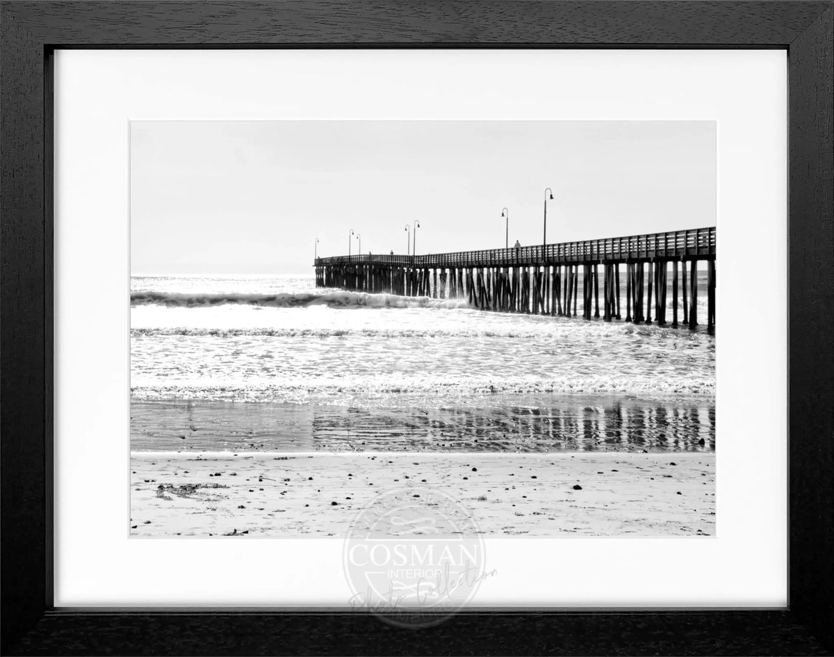 Schwarz-weiß Poster mit Rahmen von Kalifornien ’Pier’ von Cosman-Photocollection, 31x25cm, maritime Strandaufnahme