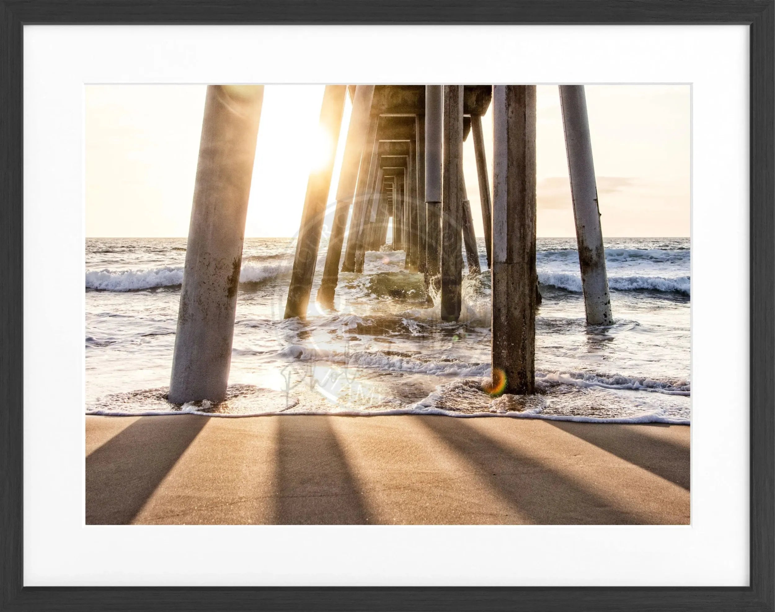 Schwarz-weiß Poster mit Rahmen von Cosman-Photocollection, Kalifornien Pier Motiv, 31x25 cm, dekoratives Wandbild