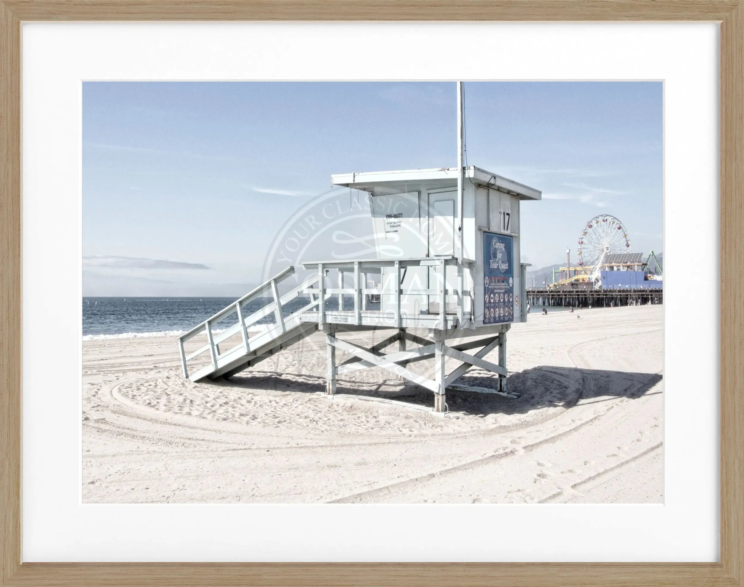 Schwarz-weiß Poster mit Rahmen, Kalifornien Santa Monica Beach Lifeguard, von Cosman-Photocollection, 31x25 cm, Wanddekoration