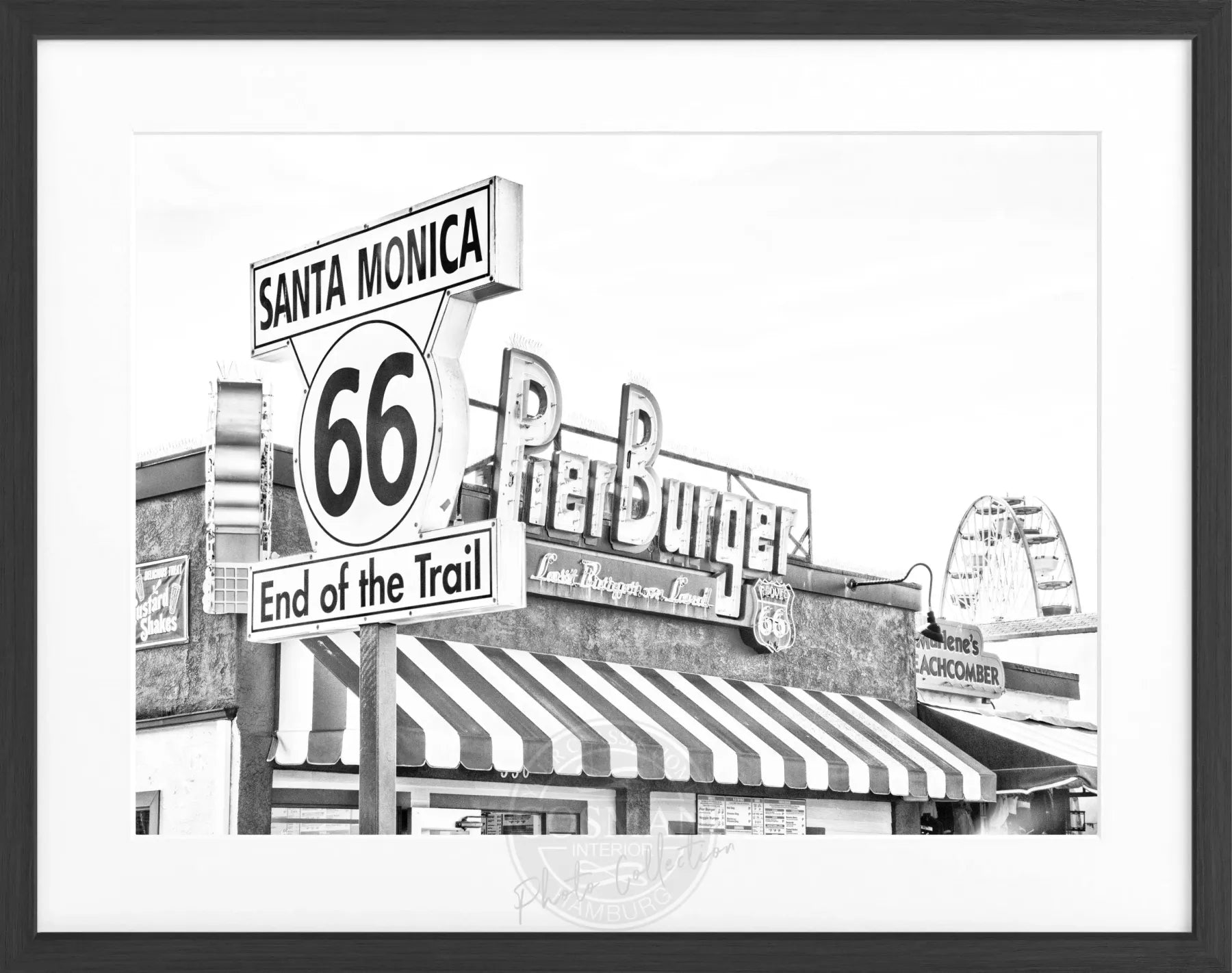 Schwarz-weiß Poster mit Rahmen von Santa Monica Pier in Kalifornien, 31x25cm, von Cosman-Photocollection.