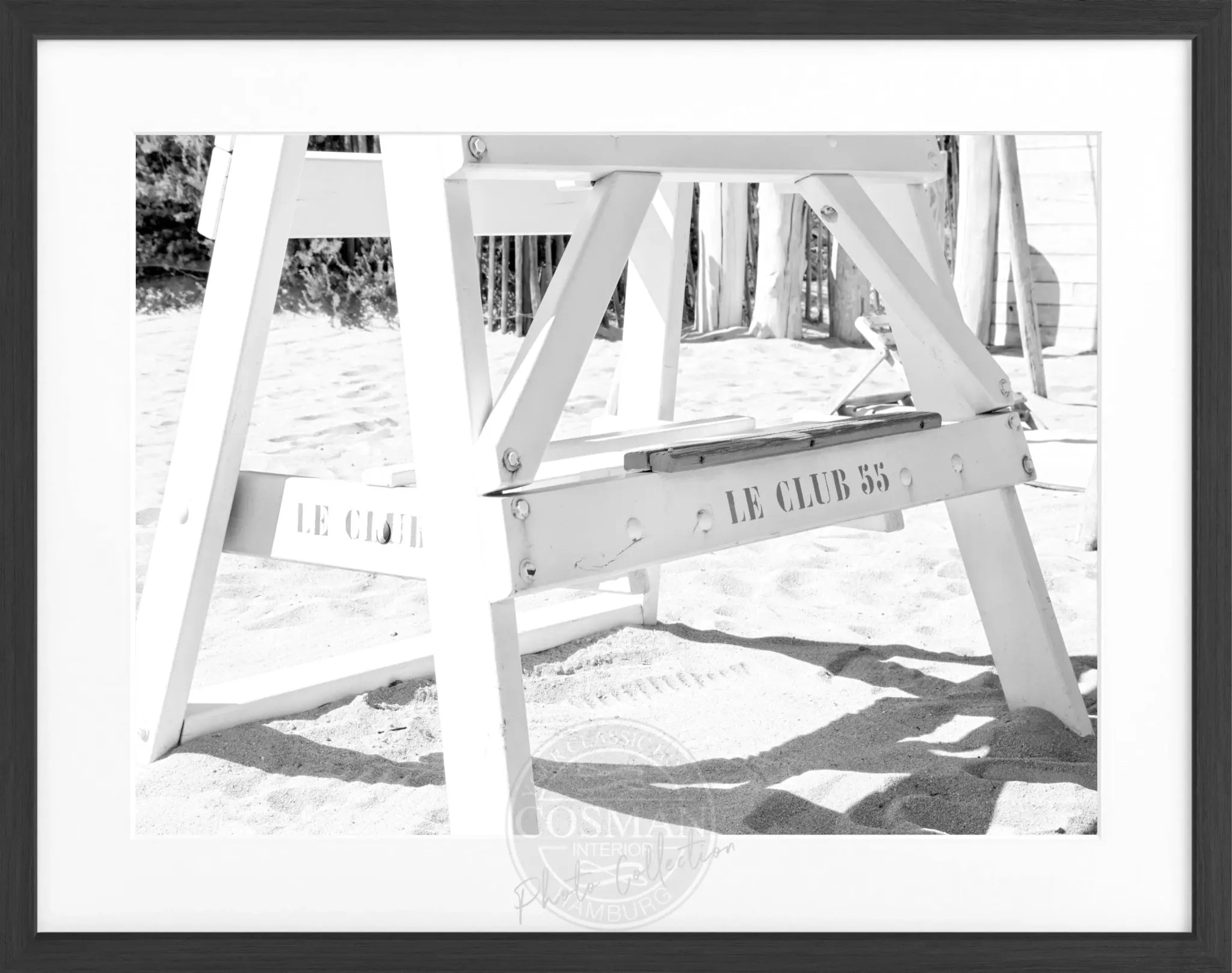 Schwarz-weiß Poster mit Rahmen 'Le Club 55' Saint Tropez, von Cosman-Photocollection, 31x25 cm, stilvolles Wandbild