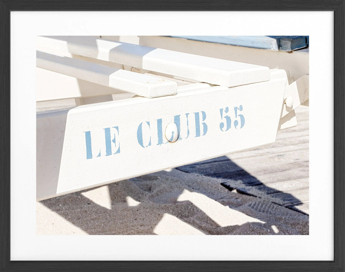 Schwarz-weiß Poster mit Rahmen von Cosman-Photocollection, Motiv 'Le Club 55' in Saint Tropez, 31x25 cm, stilvolle Wanddekoration