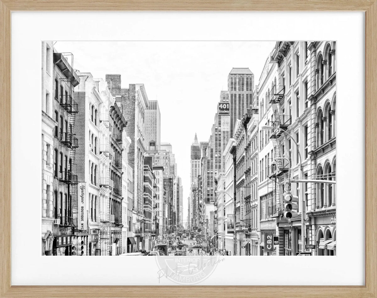 Schwarz-weiß Poster mit Rahmen von Cosman-Photocollection, New York Broadway Motiv, 31x25 cm, Wanddekoration im modernen Stil