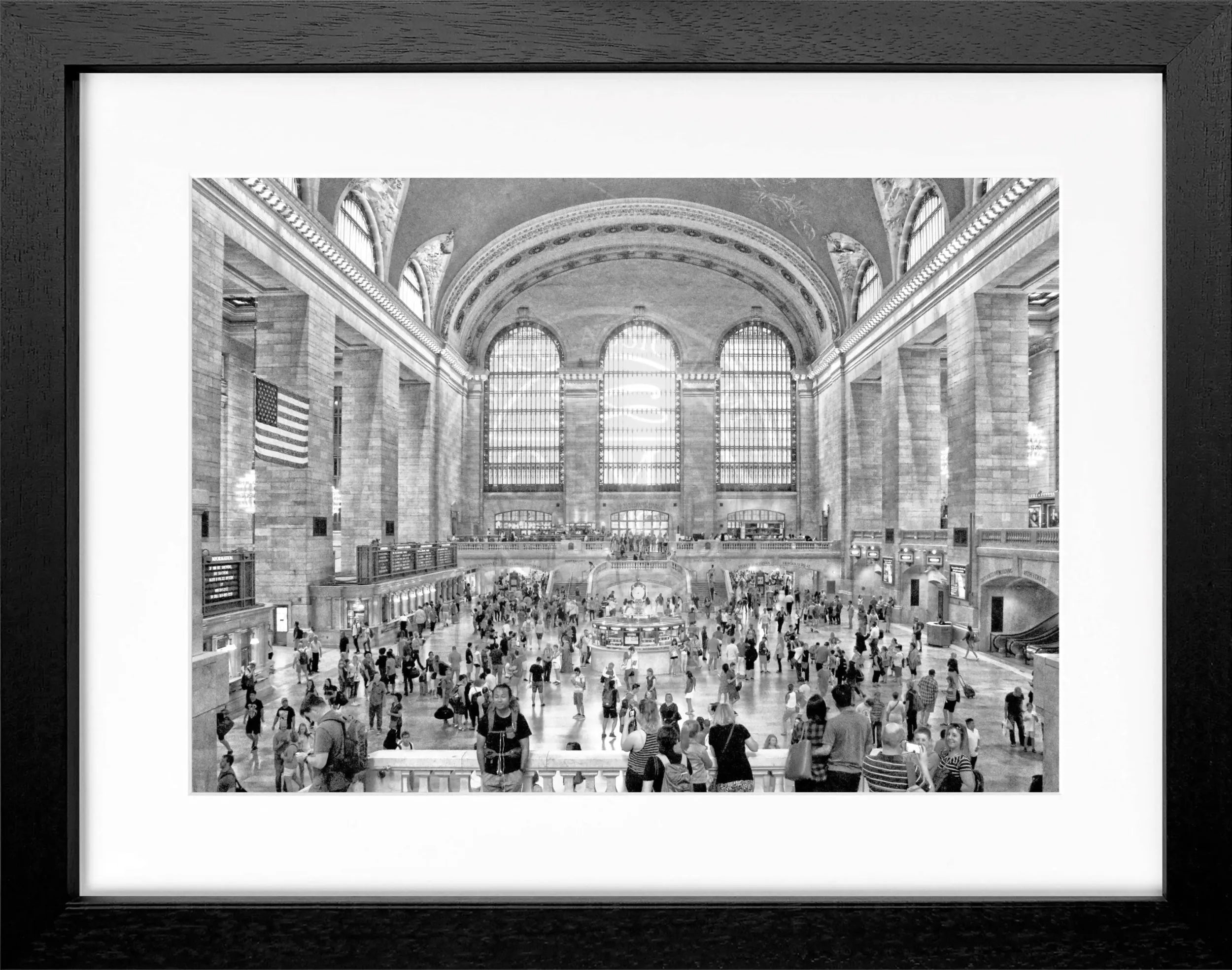 Schwarz-weiß Poster mit Rahmen von Cosman-Photocollection, zeigt die New York Central Station, Maße 31x25cm.