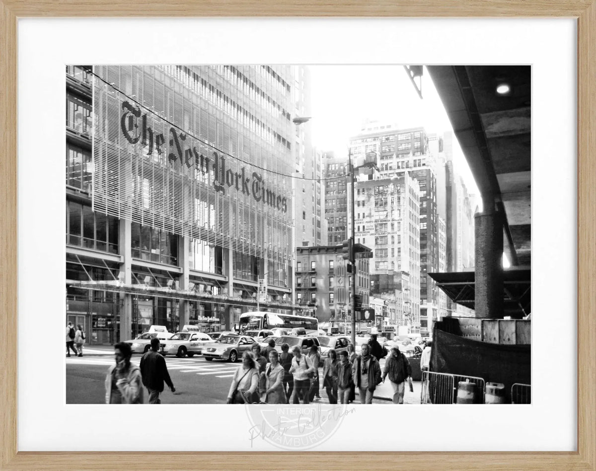 Schwarz-weiß Poster mit Rahmen, New York ’New York Times’ NY62, 31x25cm, von Cosman-Photocollection, urbanes Stadtmotiv