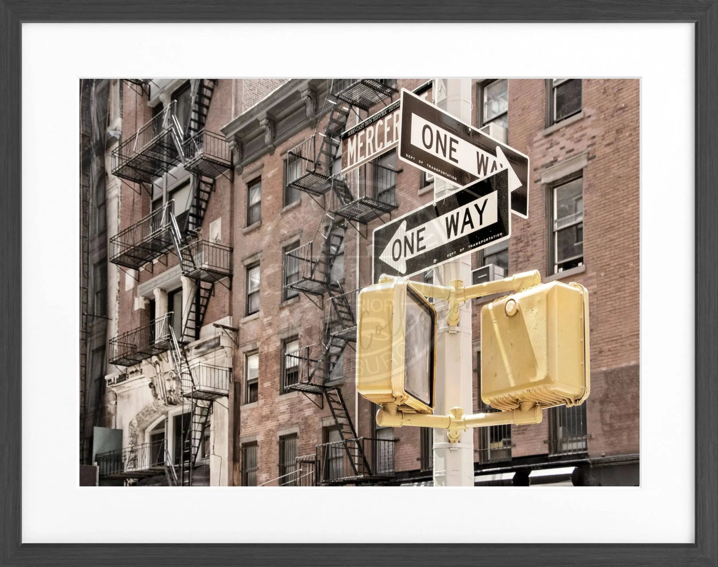 Schwarz-weiΓ Poster mit Rahmen von New York NY82, 31x25cm, von Cosman-Photocollection, Wanddekoration mit urbanem Motiv