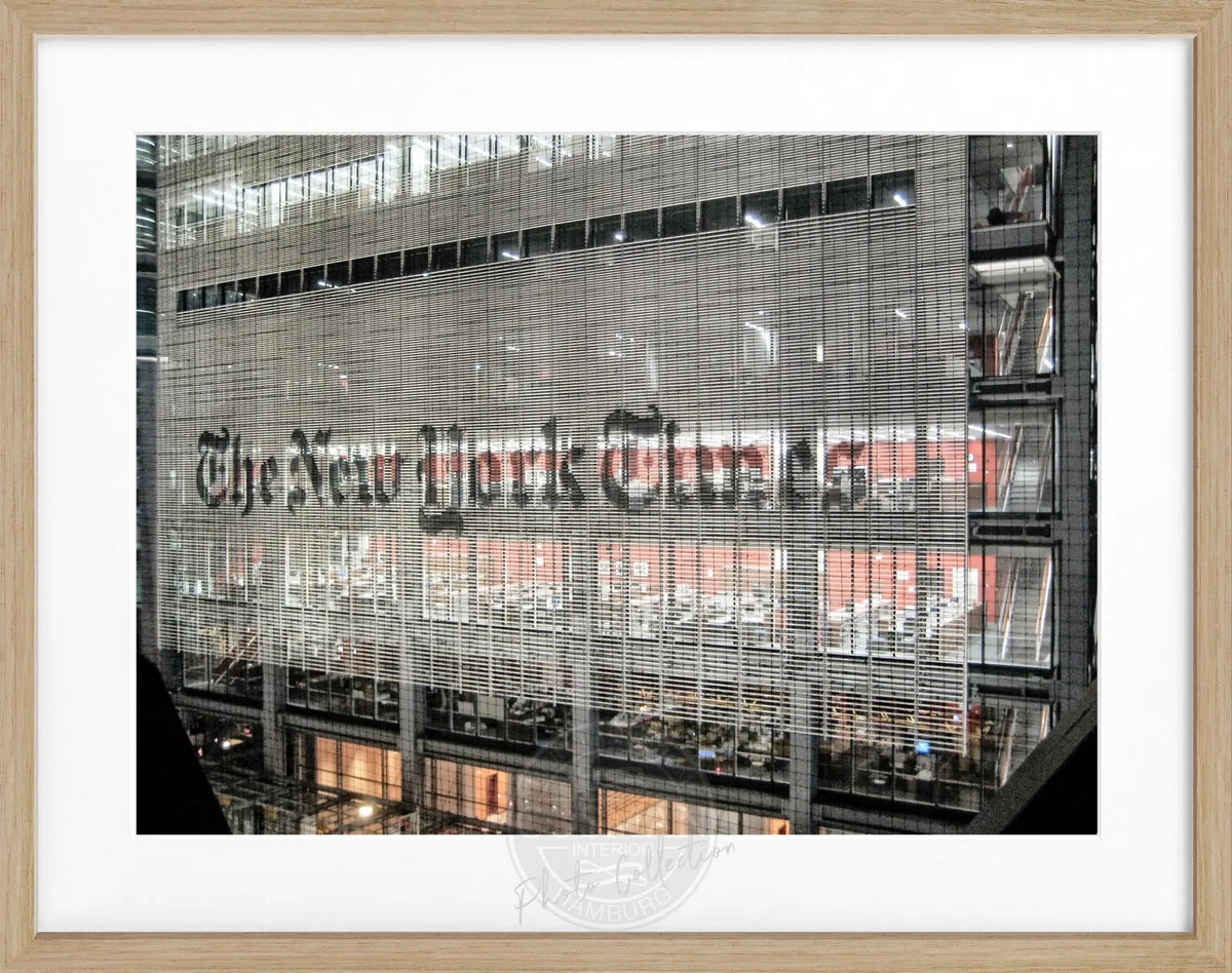 Schwarz-weiß Poster mit Rahmen, New York Times NY98, von Cosman-Photocollection, 31x25 cm, Wanddekoration.