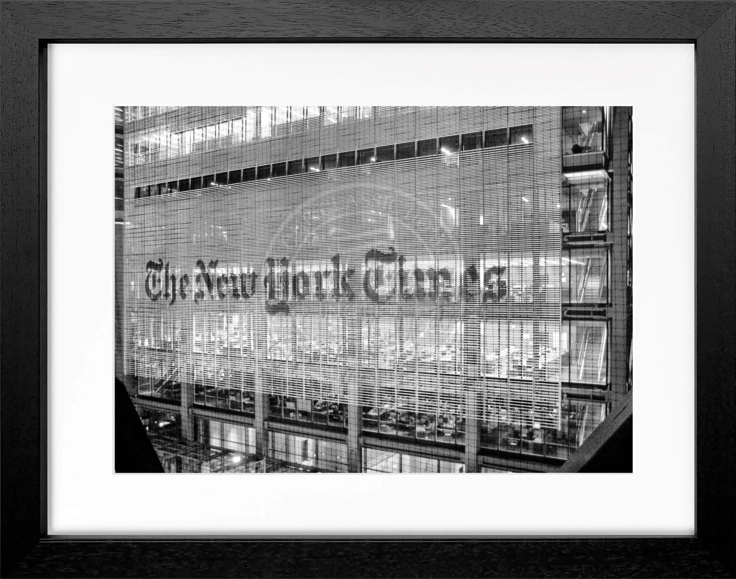 Schwarz-weiß Poster mit Rahmen von Cosman-Photocollection, New York Times NY98, 31x25 cm, urbanes Stadtmotiv