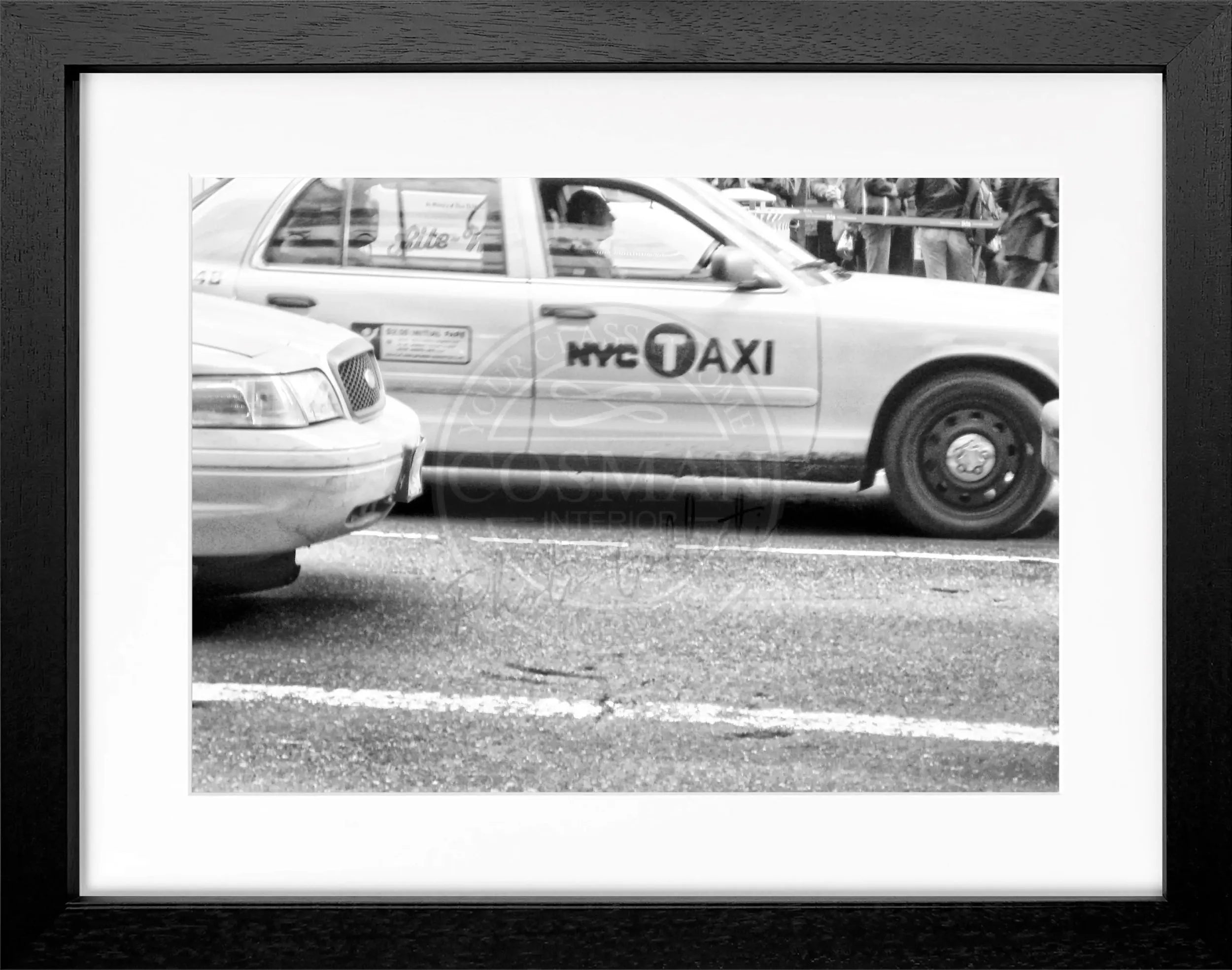 Schwarz-weiß Poster mit Rahmen, New York ’Yellow Cap’ NY61, von Cosman-Photocollection, 31x25 cm, urbanes Stadtbild