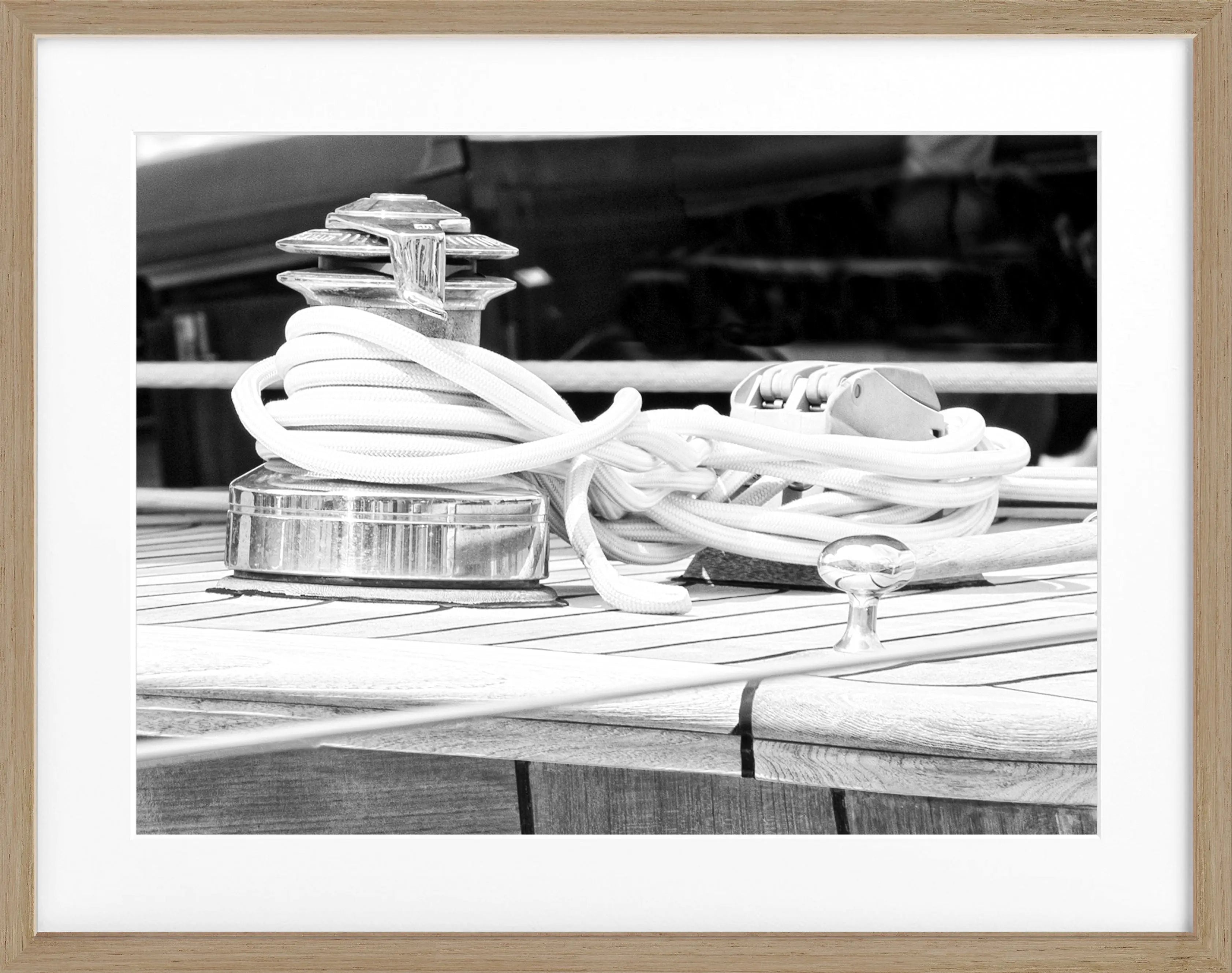 Schwarz-weiß Poster mit Rahmen ’Sailing’ Saint Tropez, 31x25cm, von Cosman-Photocollection, maritime Segelmotiv.
