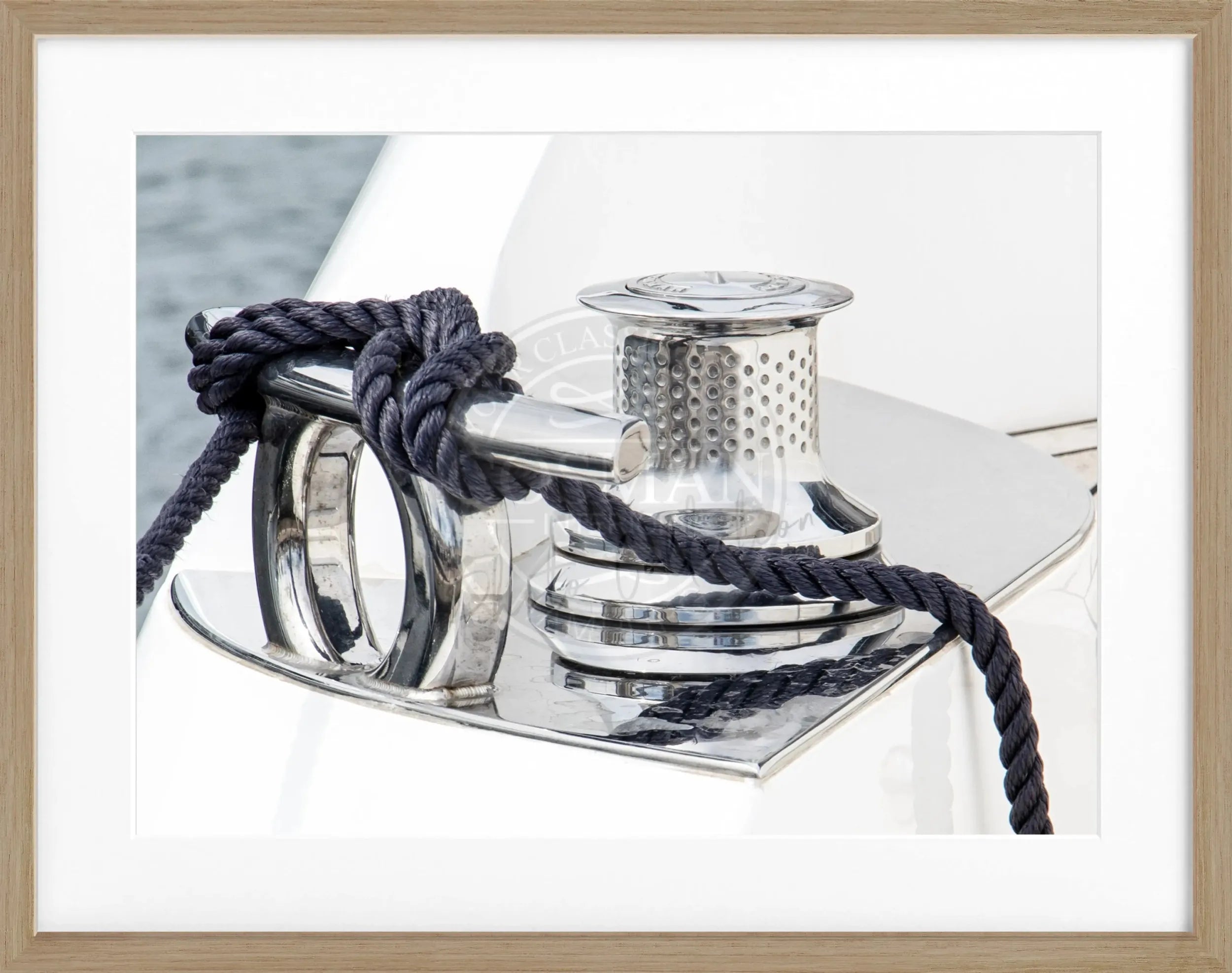 Schwarz-weiß Poster mit Rahmen 'Sailing' von Cosman-Photocollection, 31x25cm, Motiv von Saint Tropez.