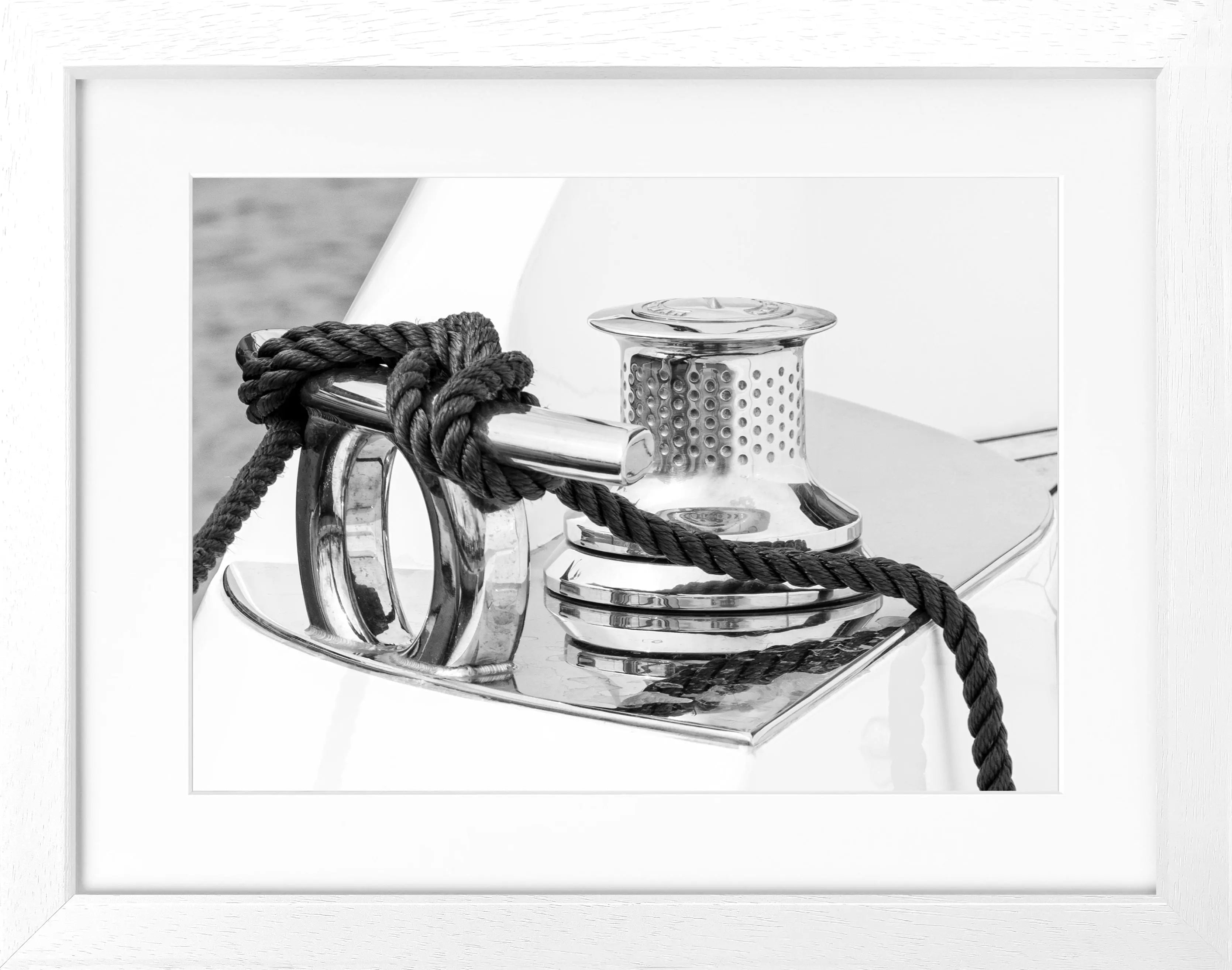 Schwarz-weiß Poster mit Rahmen ’Sailing’ von Cosman-Photocollection, Motiv von Saint Tropez, 31x25 cm, maritime Stimmung